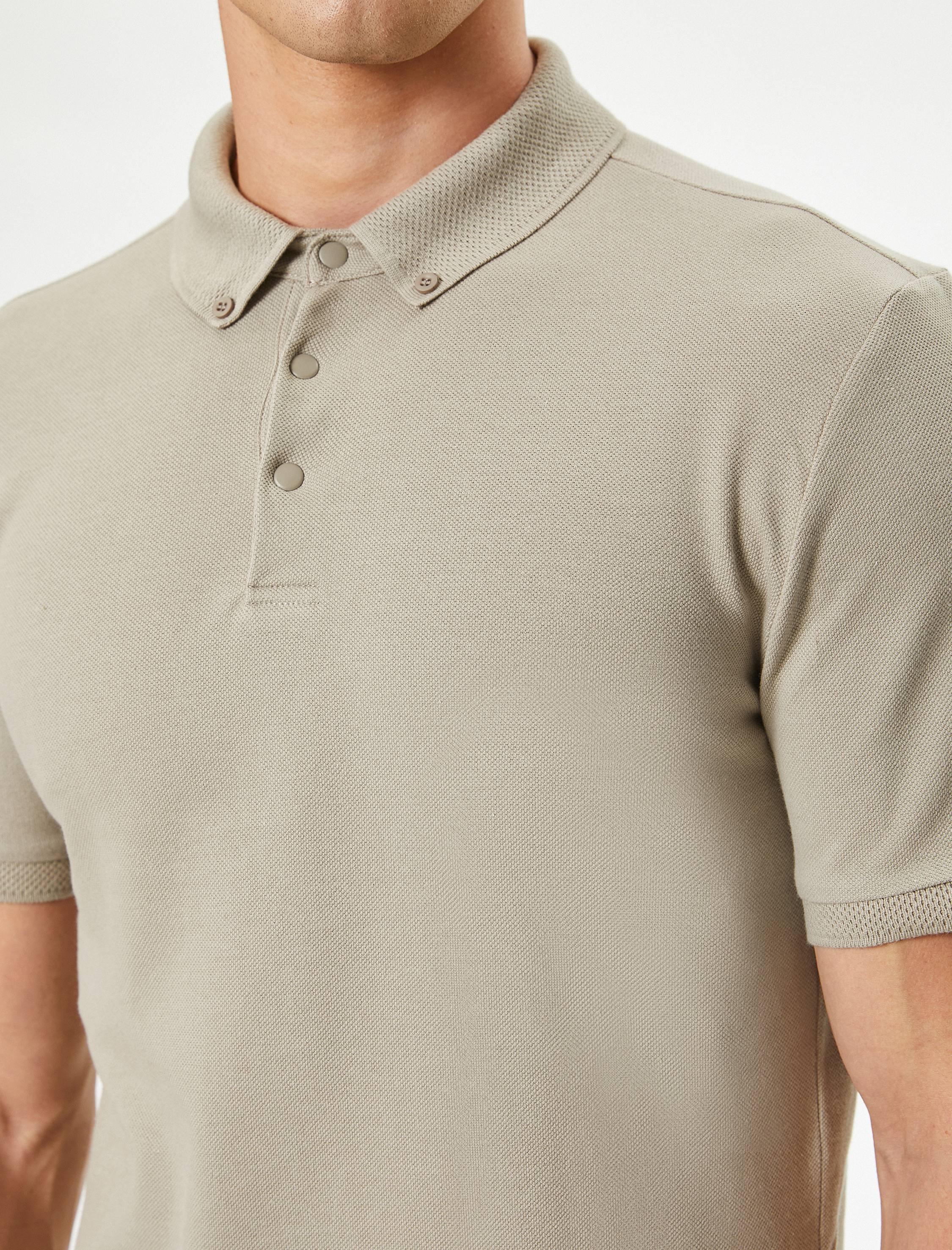   Polo Yaka Tişört Slim Fit Çıt Çıt Düğme Detaylı Kısa Kollu Pamuklu