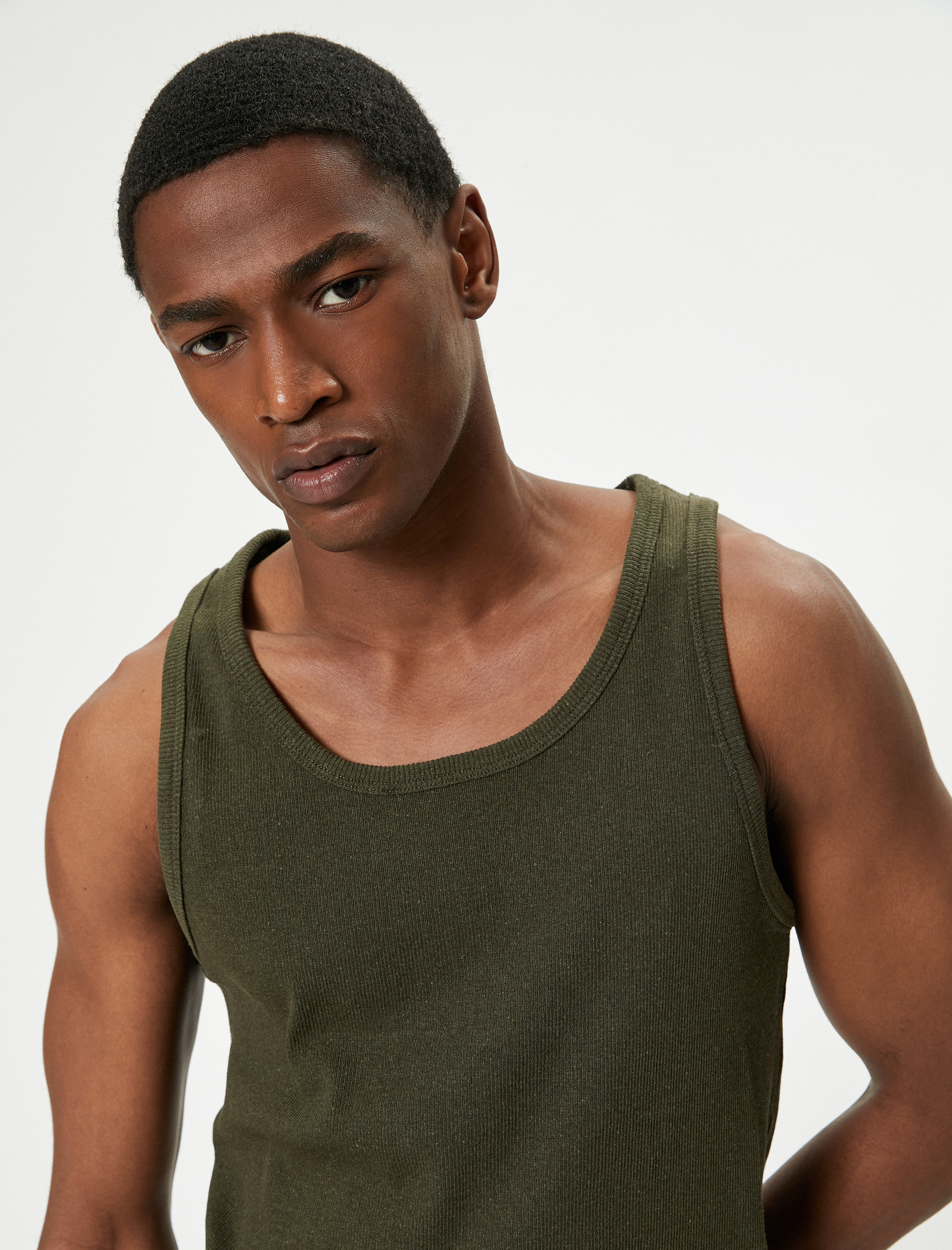   Basic Atlet Yuvarlak Yaka Pamuk Karışımlı