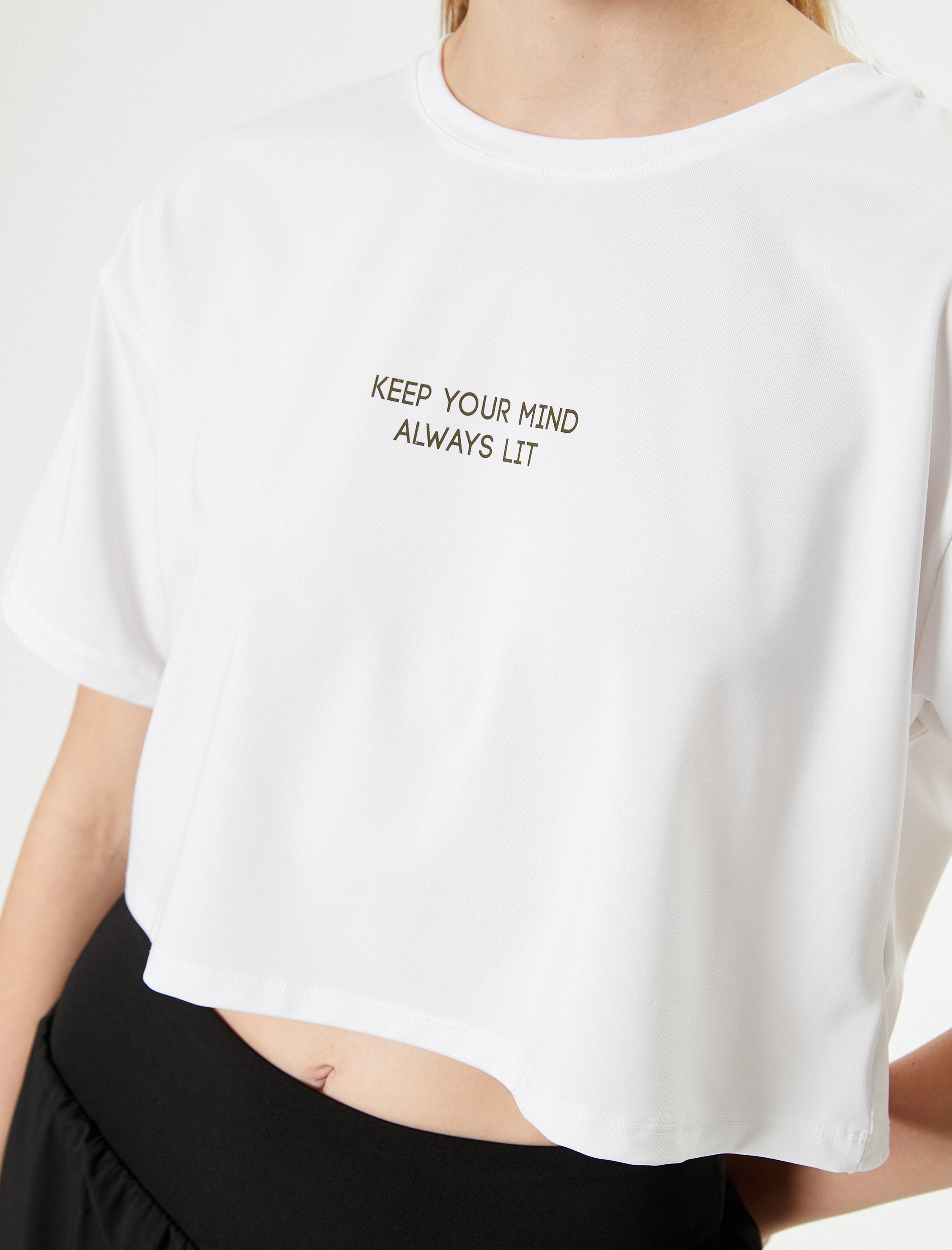   Crop Spor Tişört Kısa Kollu Bisiklet Yaka Baskı Detaylı