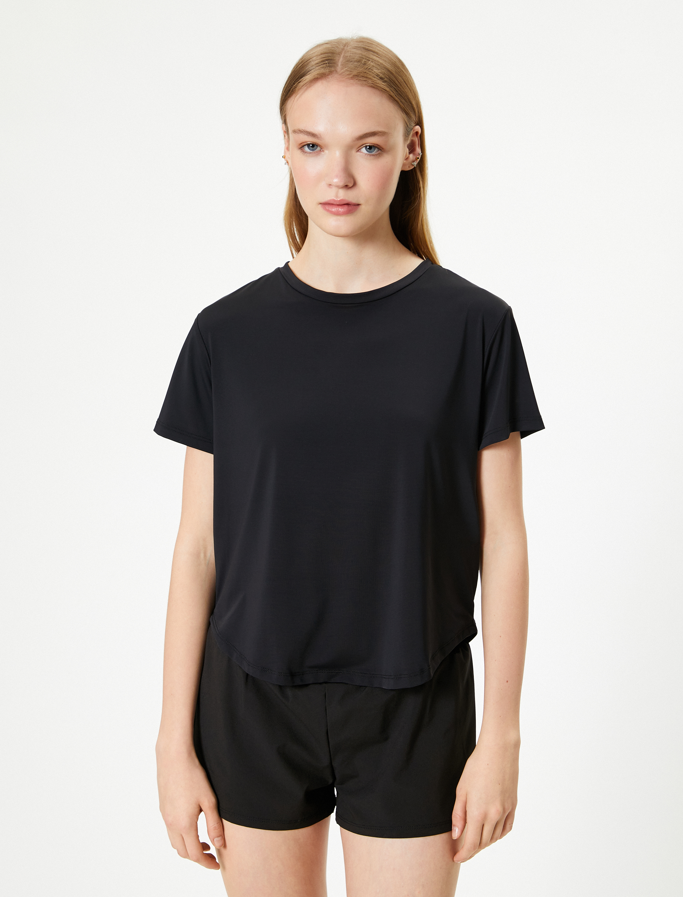   Arkası Pencere Detaylı Spor Tişört Kısa Kollu Bisiklet Yaka Rahat Kalıp