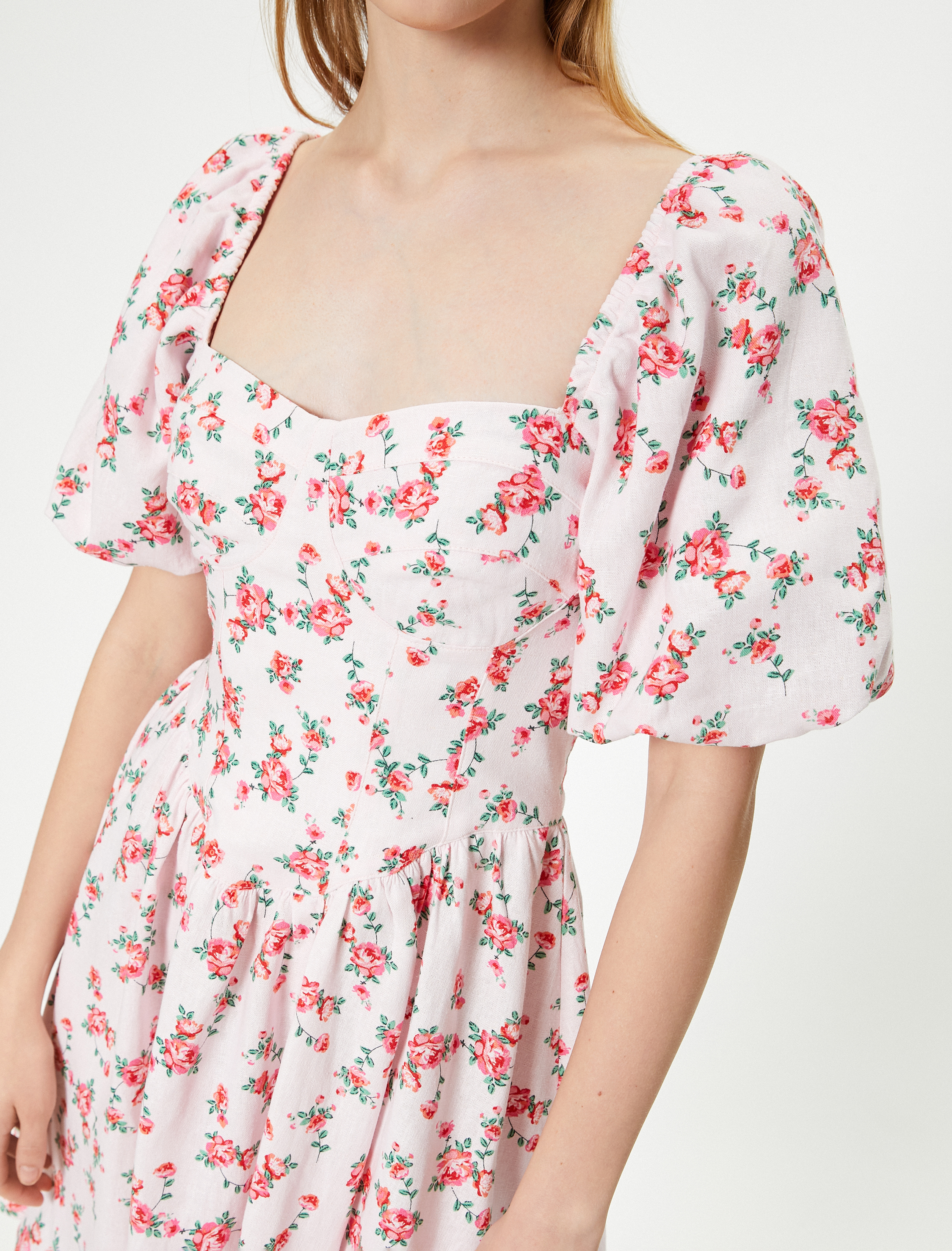 Çiçekli Balon Kol Keten Elbise Mini Boy Kalp Yaka