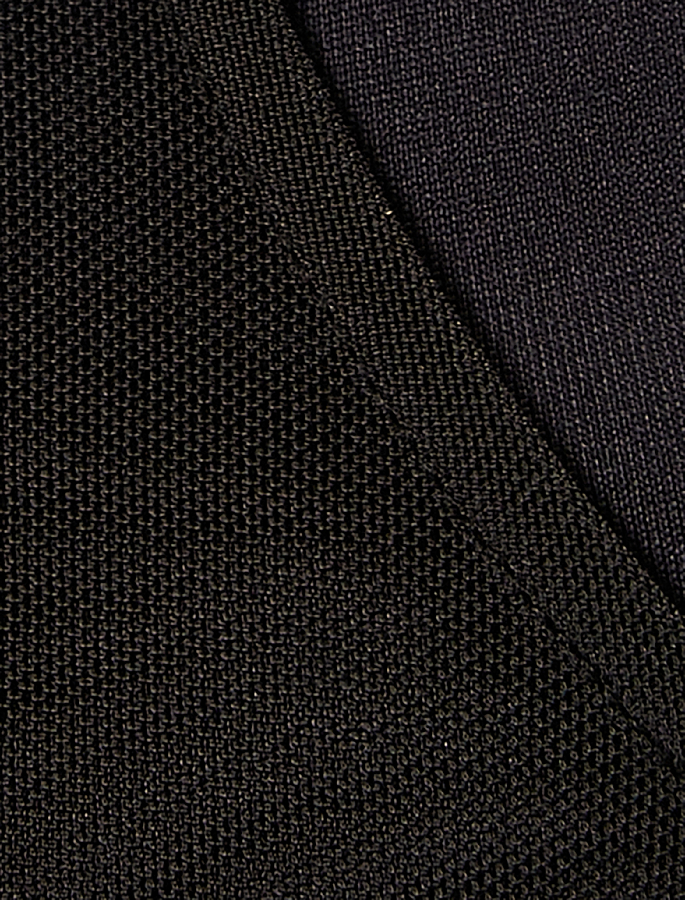   Tül Detaylı Asimetrik Yaka Crop Atlet