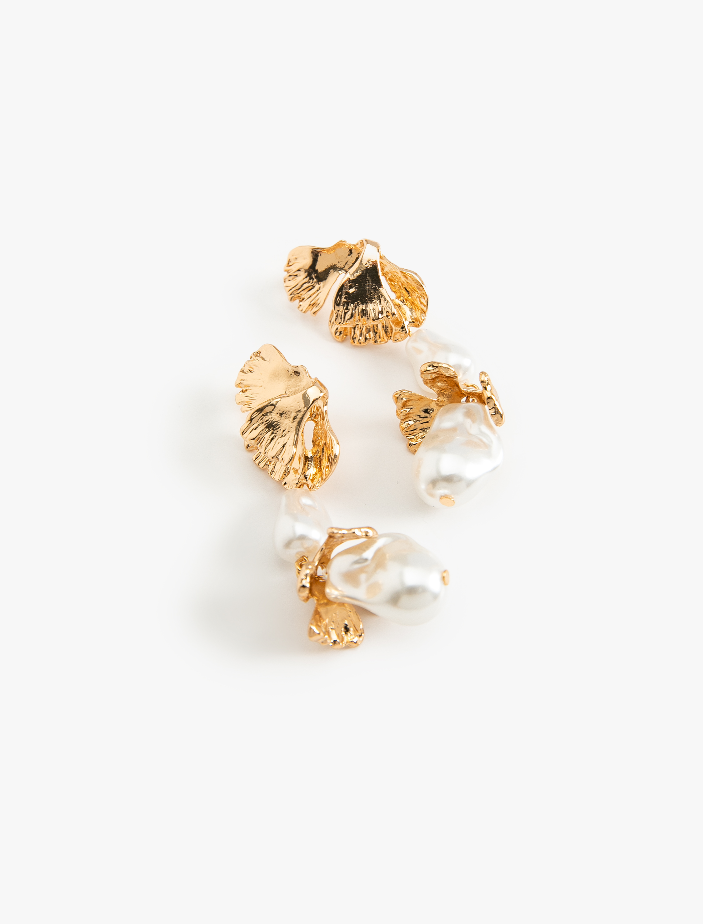  Kadın İnci Küpe Ginkgo Yaprak Detaylı Sallantılı Orta Boy