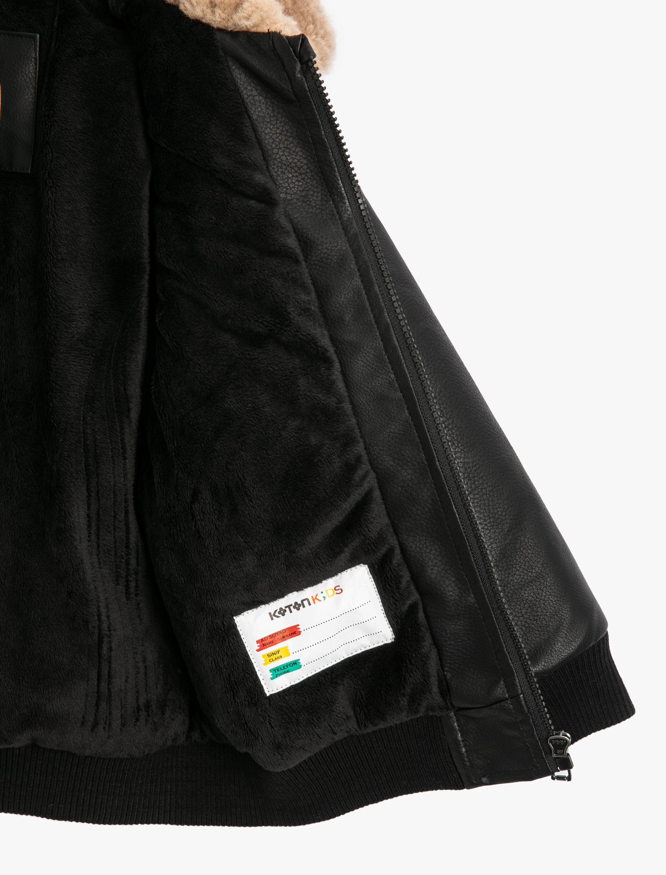  Erkek Çocuk Deri Görünümlü Ceket Peluş Yaka Cep Detaylı Fermuarlı