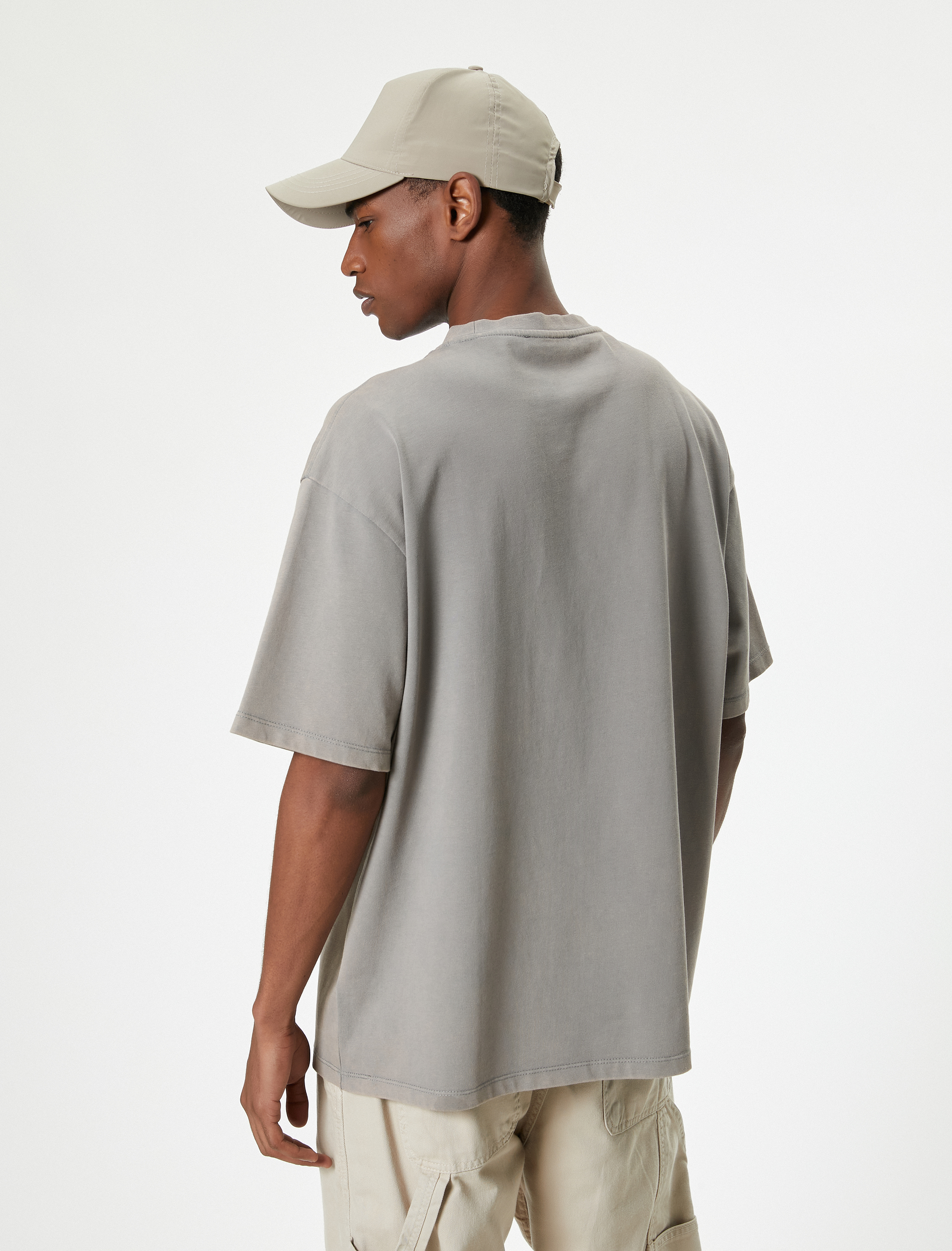   Oversize Tişört Bisiklet Yaka Kısa Kollu Pamuklu