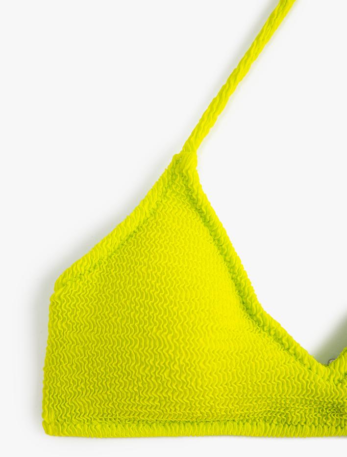  Üçgen Bikini Üstü Dokulu Boyundan Bağlamalı