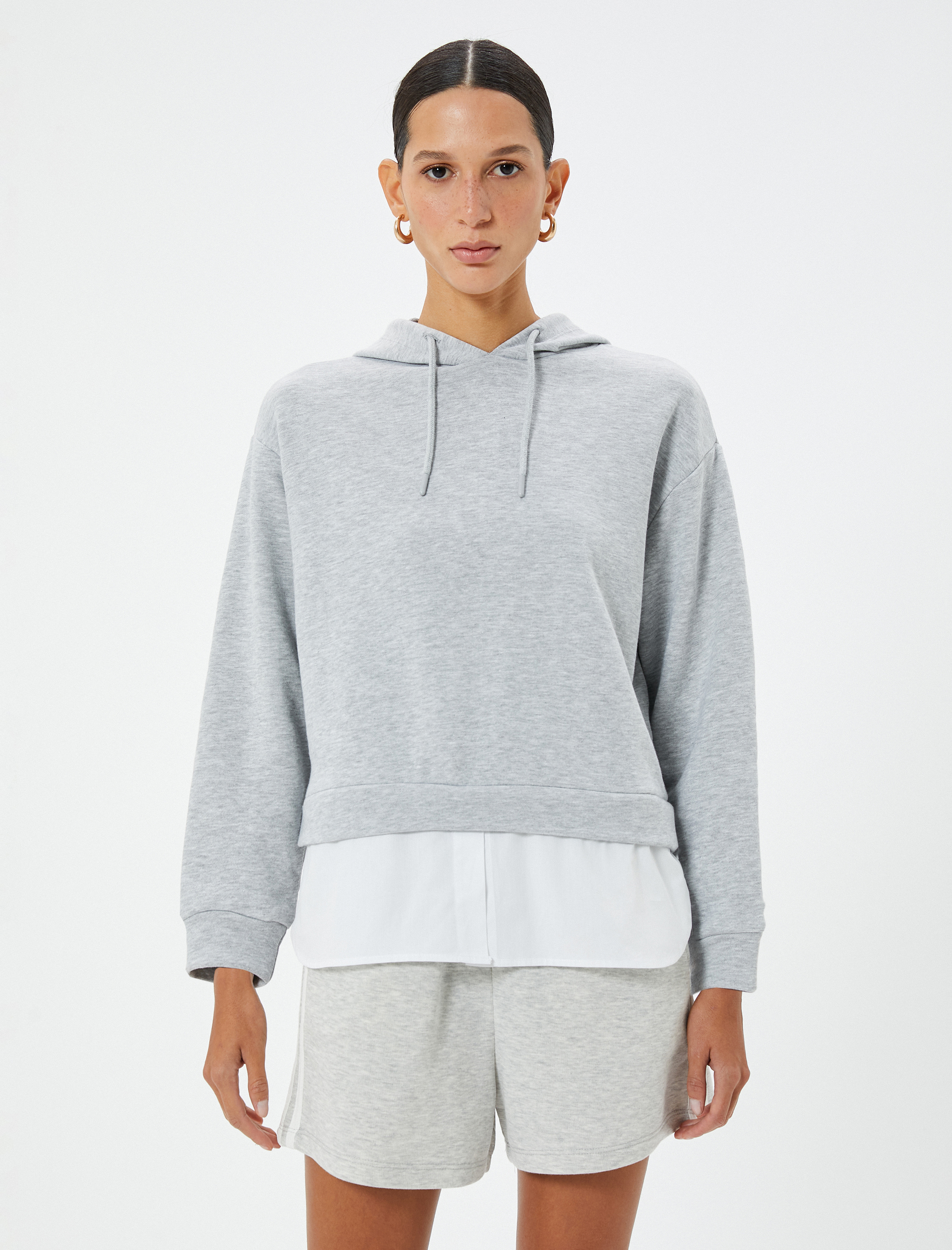   Kapşonlu Sweatshirt Bağcıklı Çift Parça Görünümlü