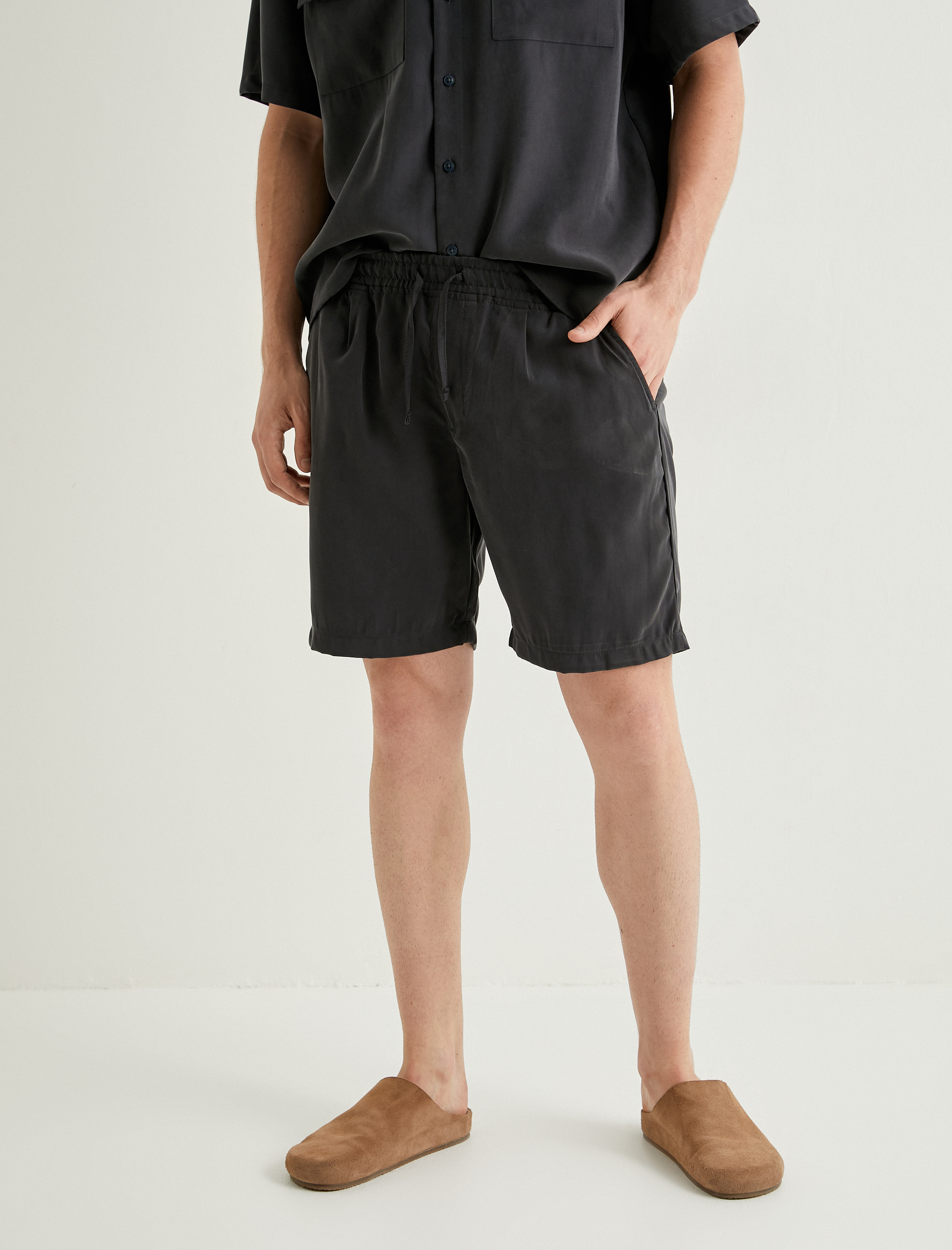   Bermuda Şort Chino Beli Bağcıklı Cep Detaylı Rayon Kumaş