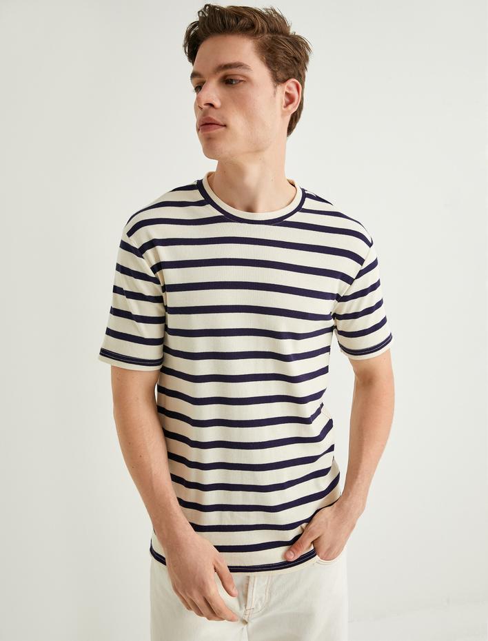  Basic Tişört Slim Fit Çizgili Bisiklet Yaka Kısa Kollu