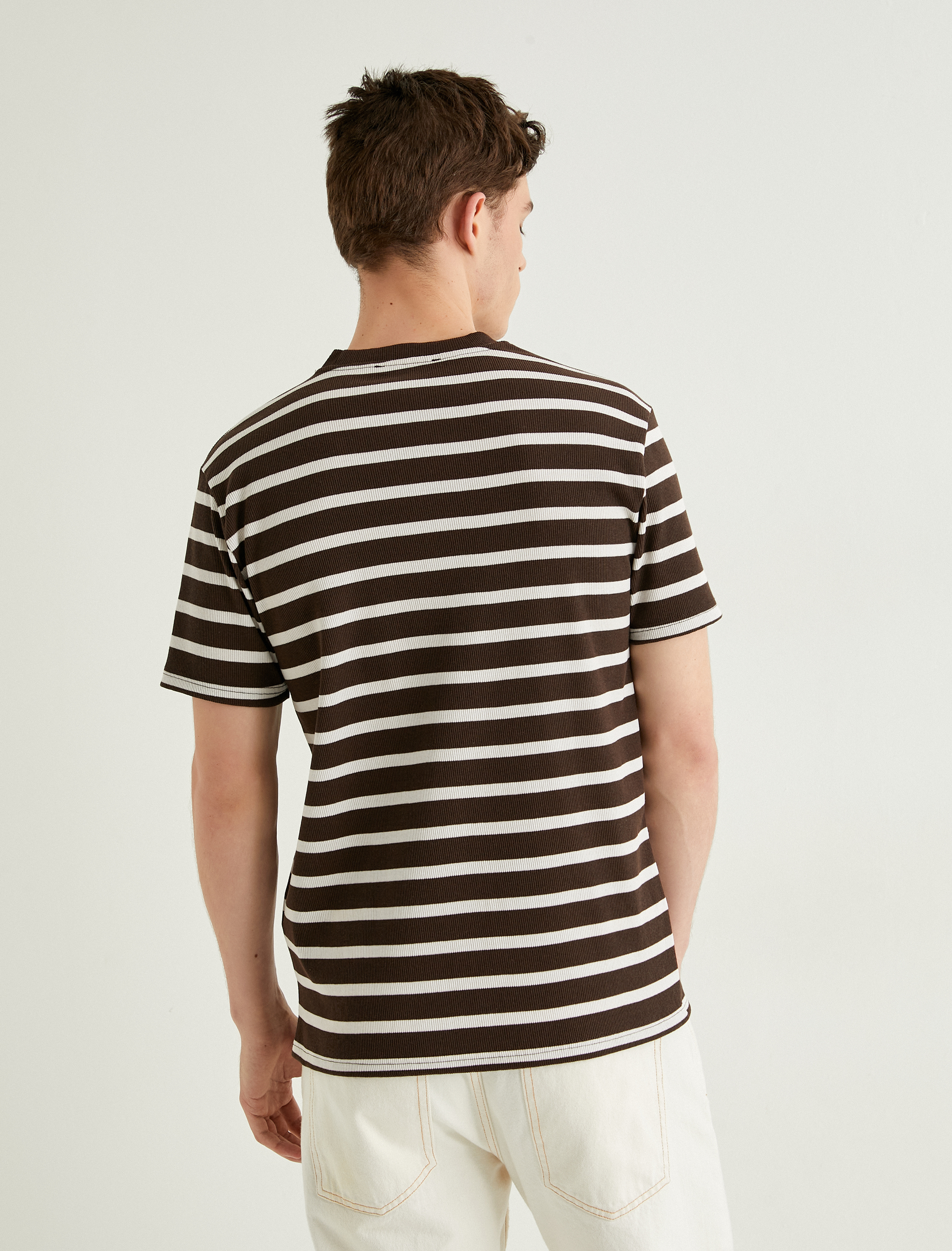   Kısa Kollu Bisiklet Yaka Slim Fit Çizgili Tişört