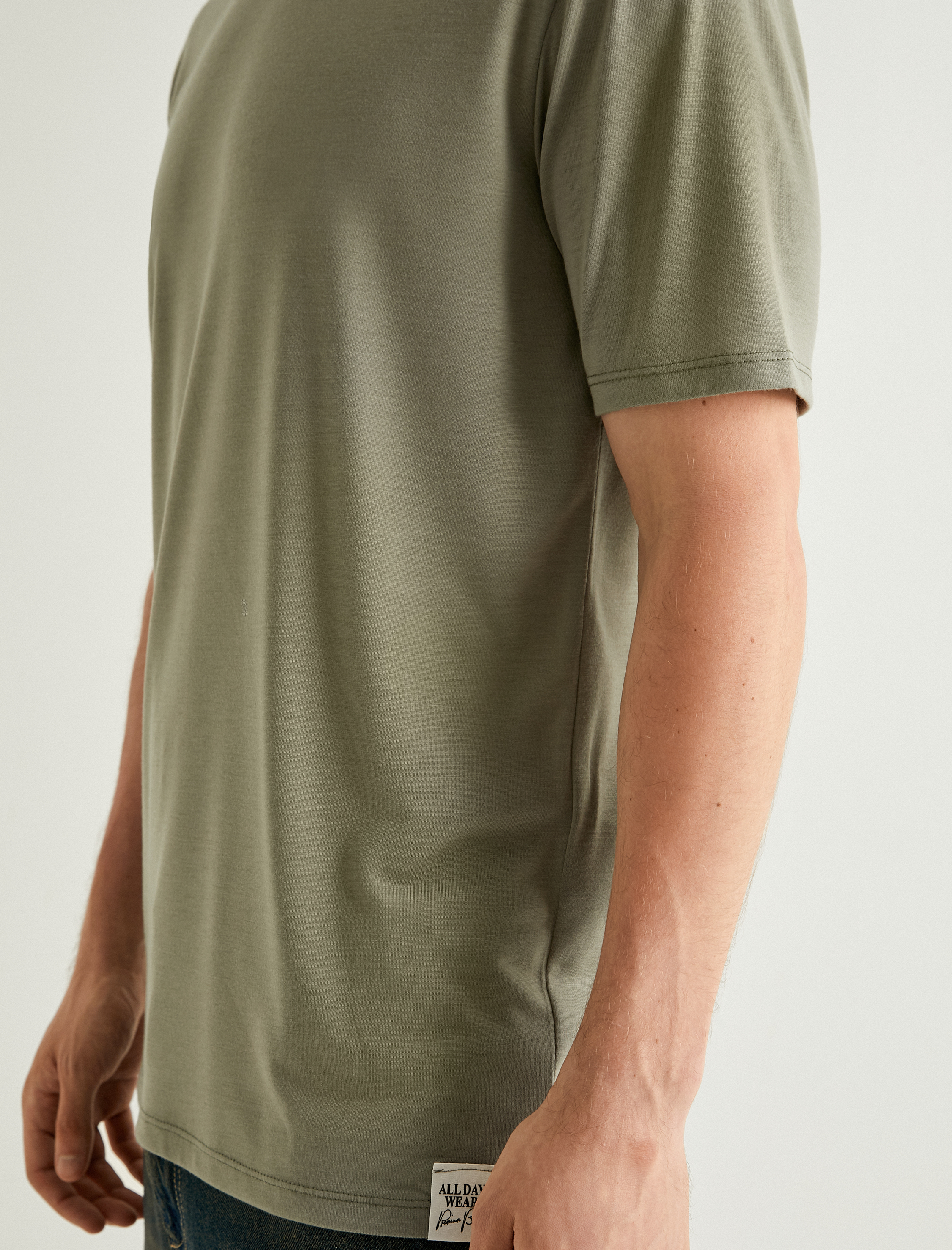   Basic Tişört Kısa Kollu Bisiklet Yaka Slim Fit