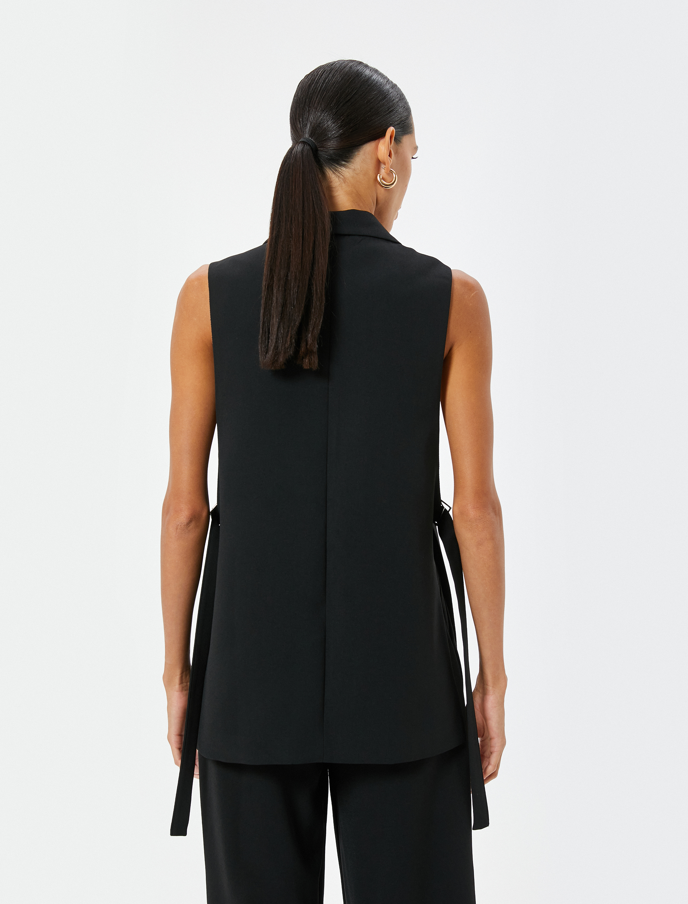   Uzun Yelek Yanları Yırtmaçlı Kemer Detaylı Kruvaze Ters Ceket Yaka