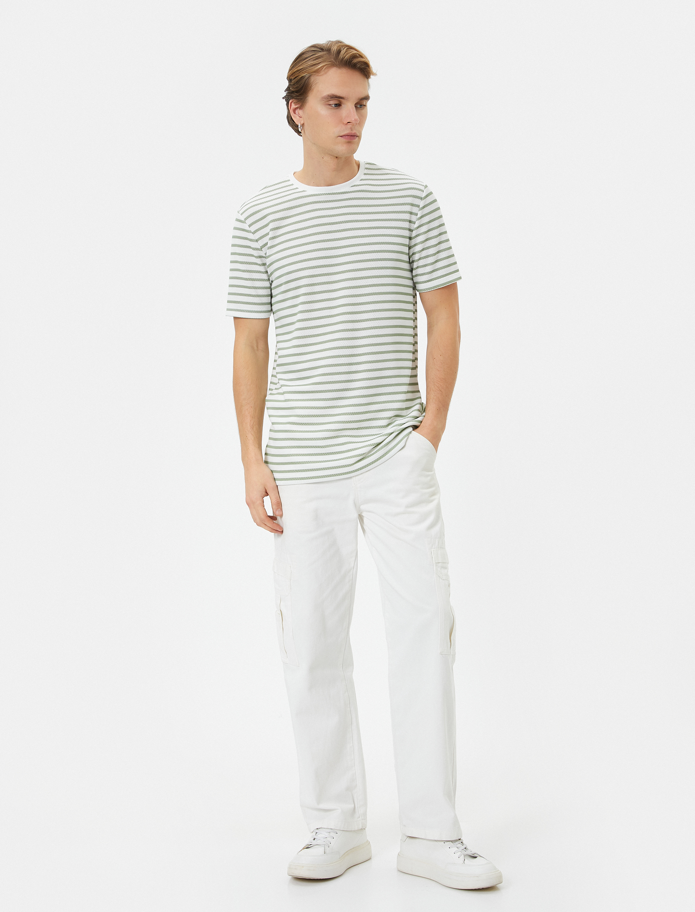   Basic Tişört Dokulu Bisiklet Yaka Kısa Kollu Dar Kesim