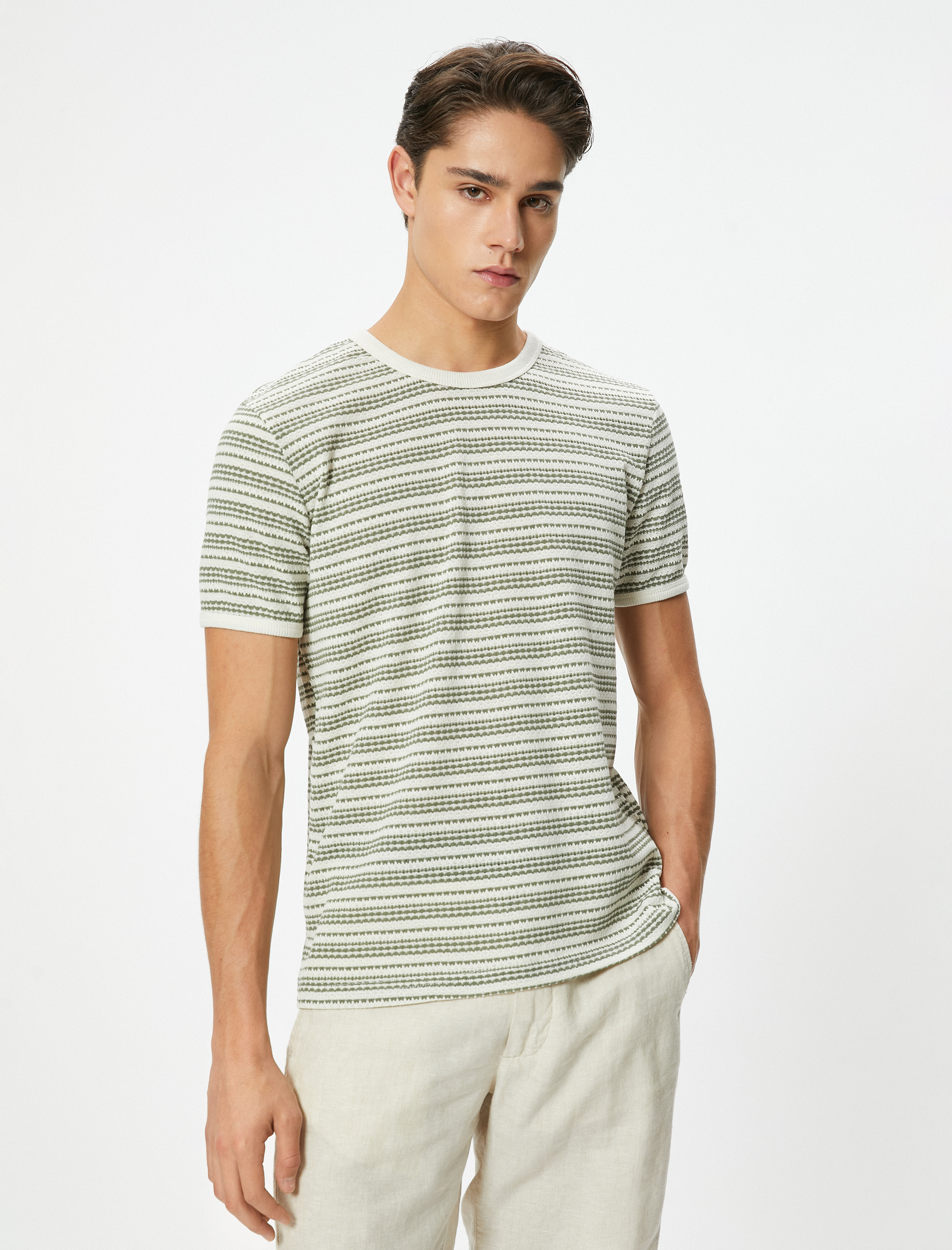   Dokulu Tişört Kısa Kollu Bisiklet Yaka