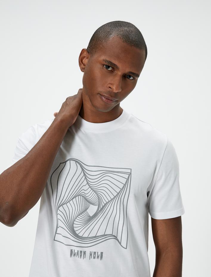  Geometrik Baskılı Kısa Kollu Regular Fit Pamuklu Bisiklet Yaka Tişört