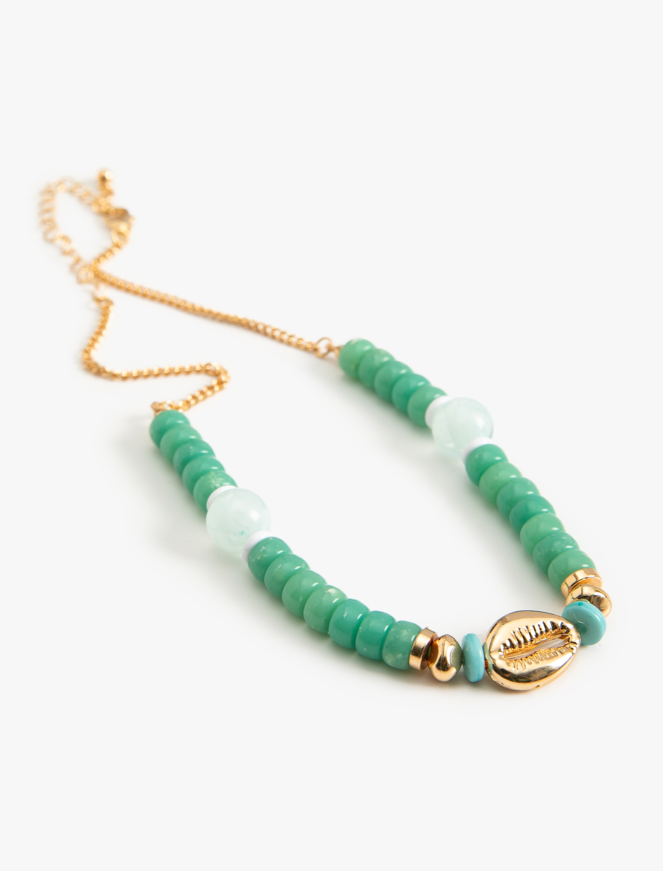 Kadın Boncuklu Kolye Deniz Kabuğu Detaylı