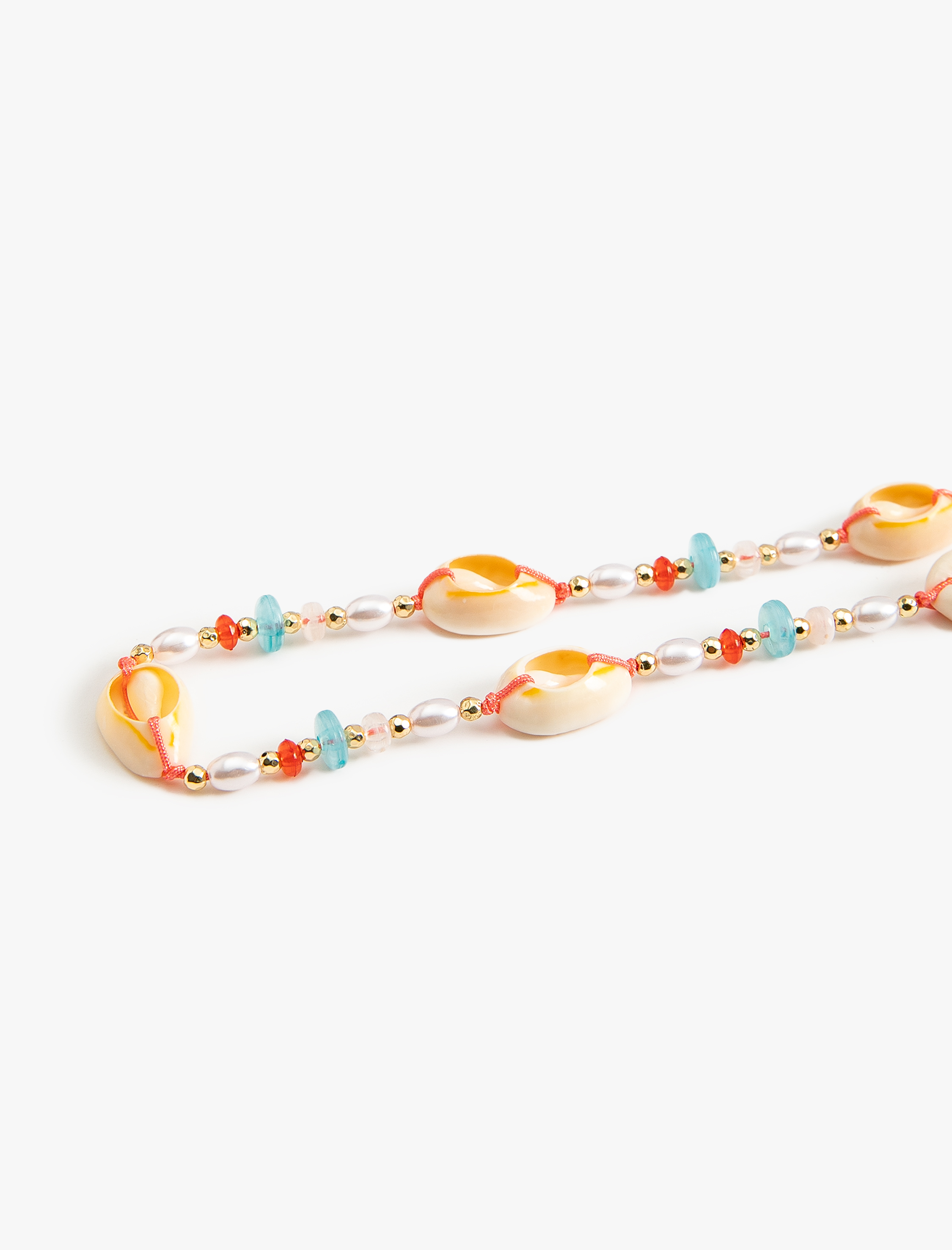  Kadın Boncuklu Kolye Deniz Kabuğu Detaylı