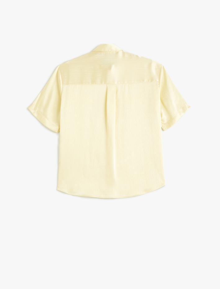  Saten Gömlek Kısa Kollu Rahat Kalıp Klasik Yaka