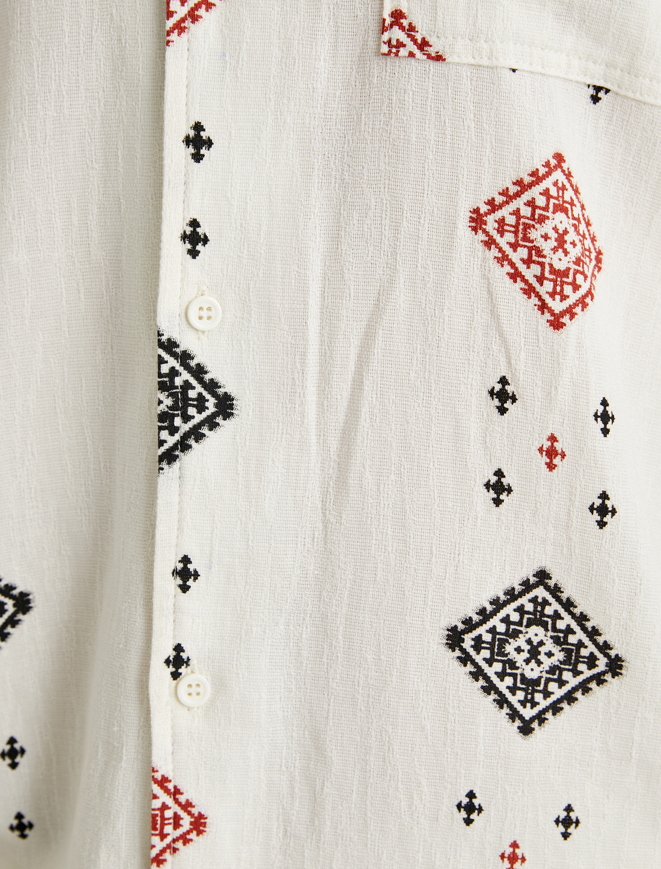   Kısa Kollu Gömlek Vintage Desenli Düğmeli Yaka Detaylı Regular Fit