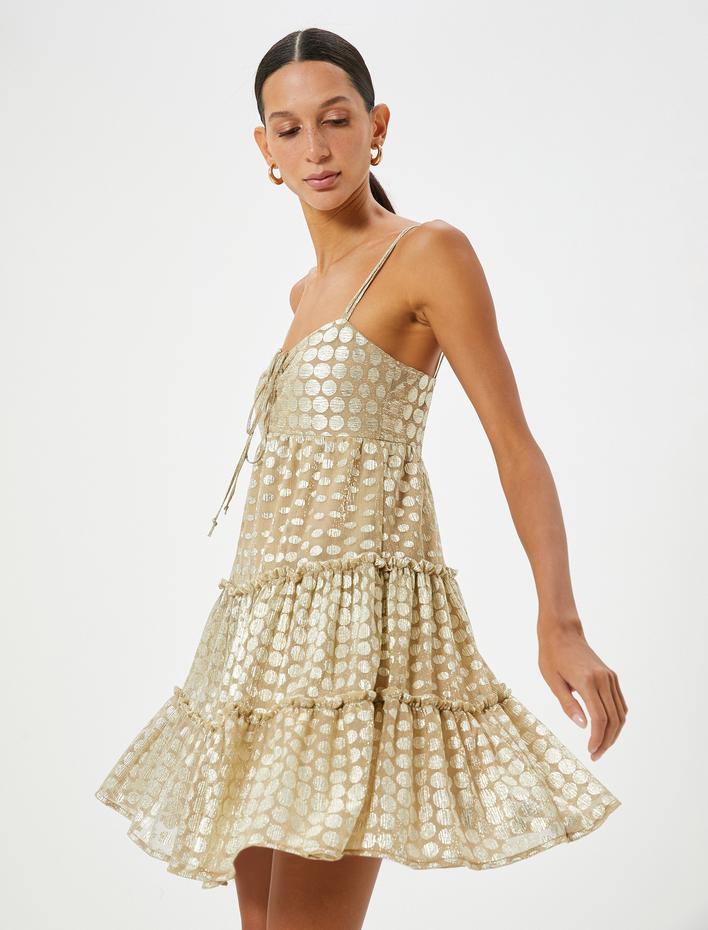  Puantiyeli Mini Elbise Metalik Dokulu Askılı Büzgülü Volanlı