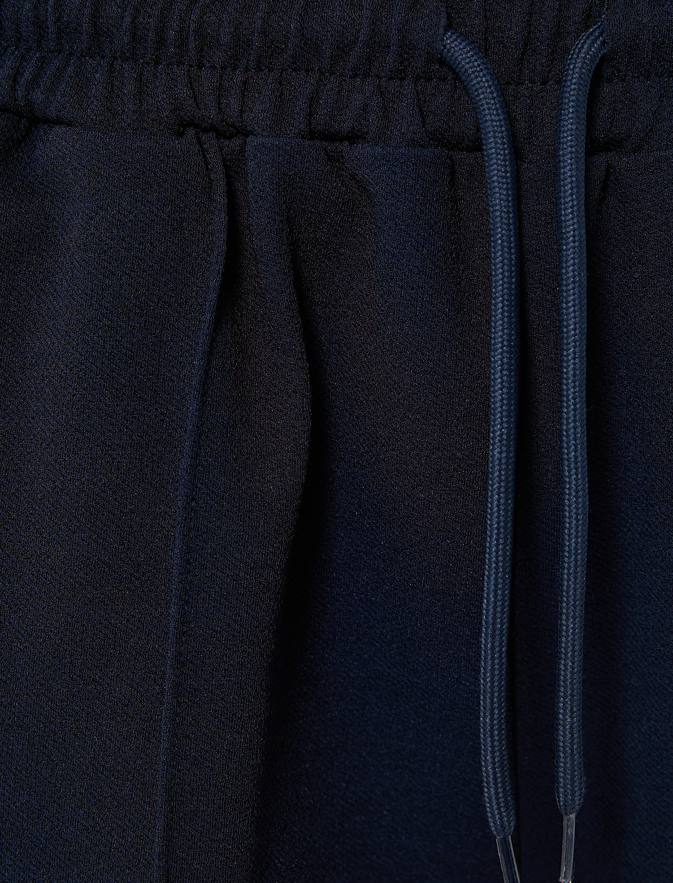   Nervürlü Mini Şort Cepli Beli Bağlamalı Krep Kumaş