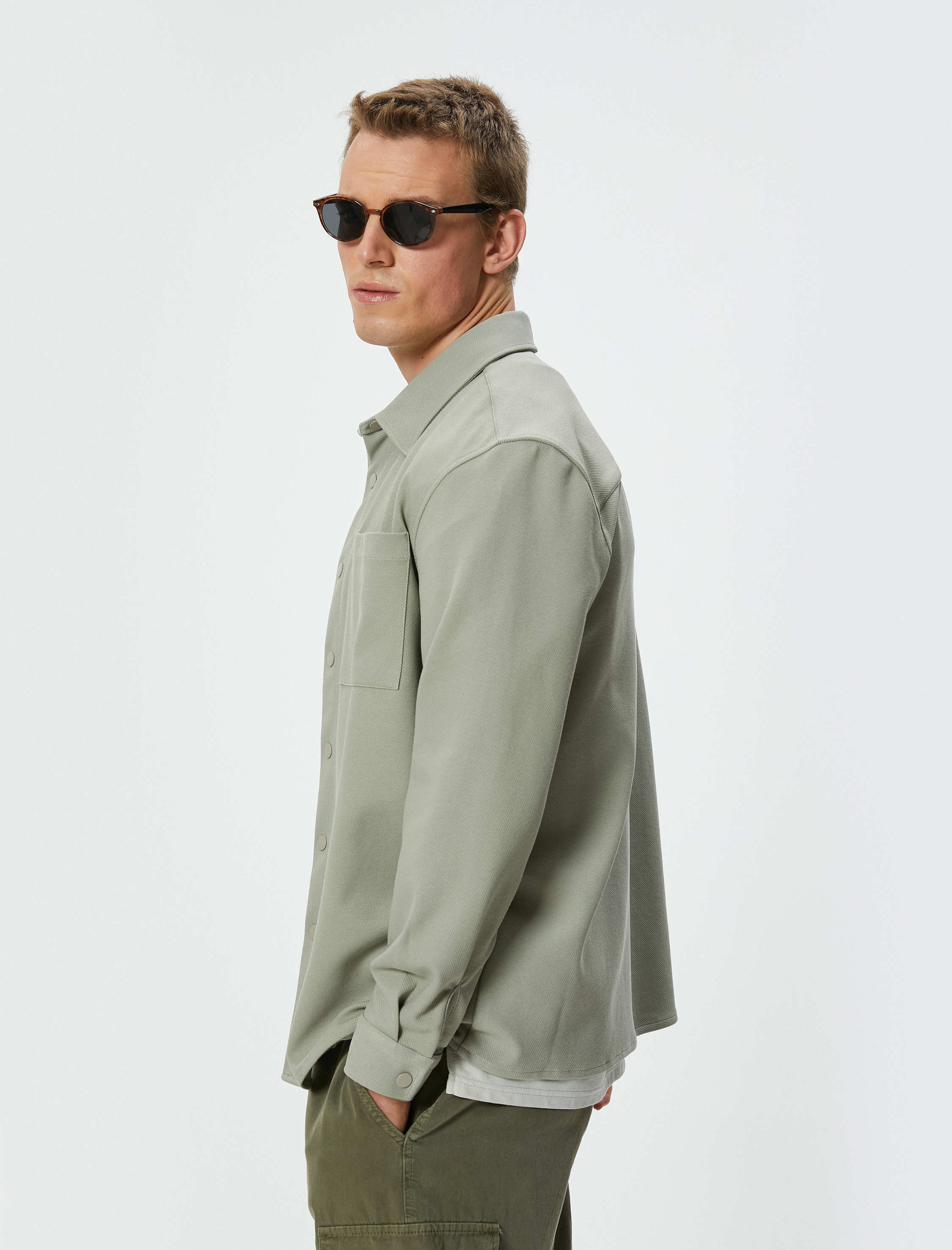   Uzun Kollu Gömlek Düğmeli Cep Detaylı  Regular Fit