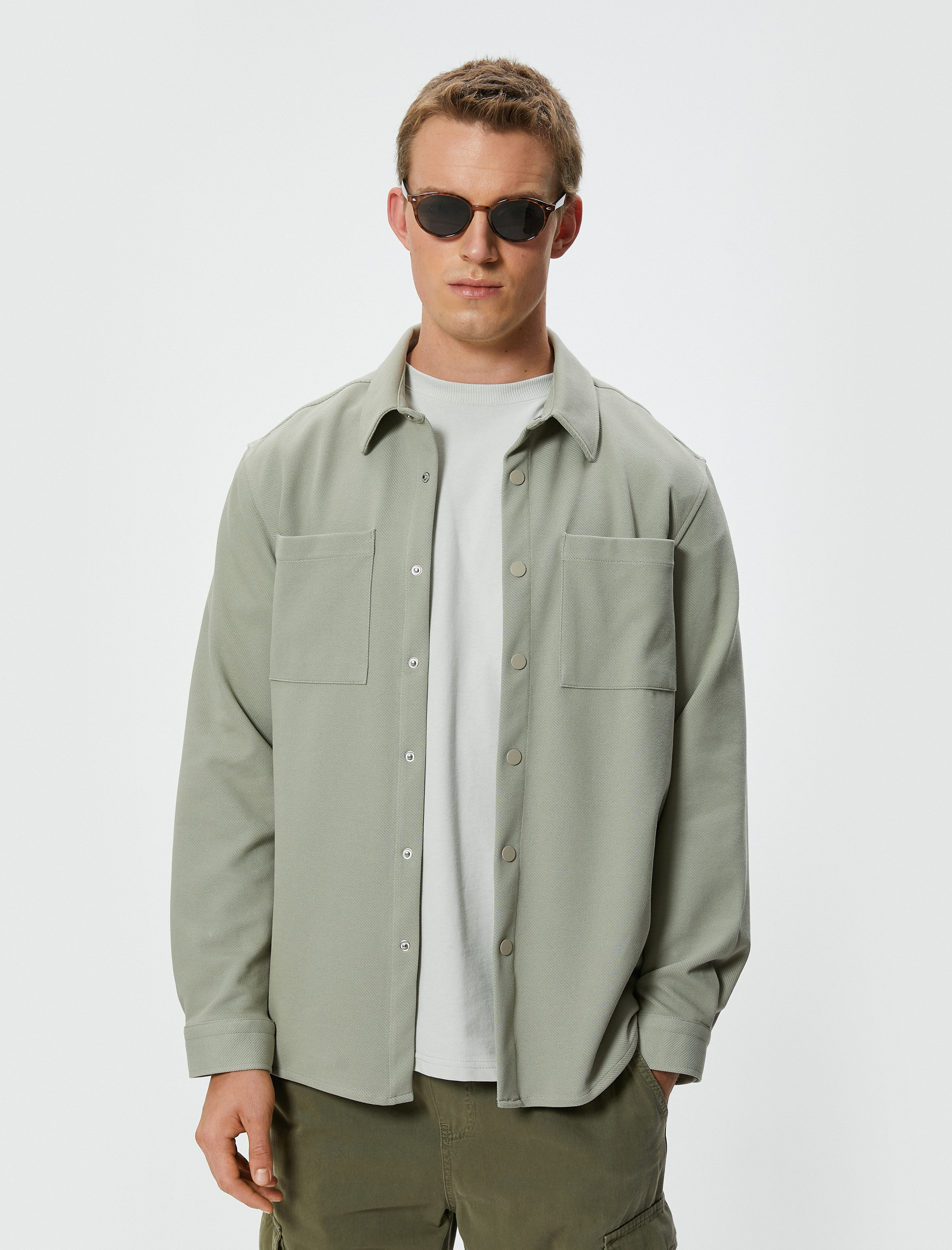   Uzun Kollu Gömlek Düğmeli Cep Detaylı  Regular Fit