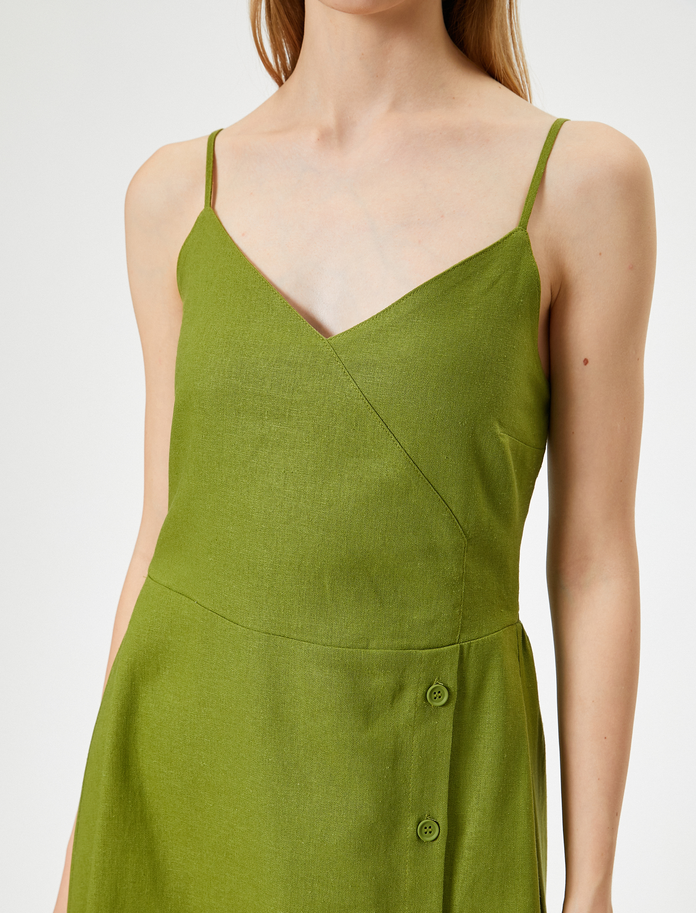 Midi Keten Elbise Kruvaze Yaka Düğme Detaylı İnce Askılı