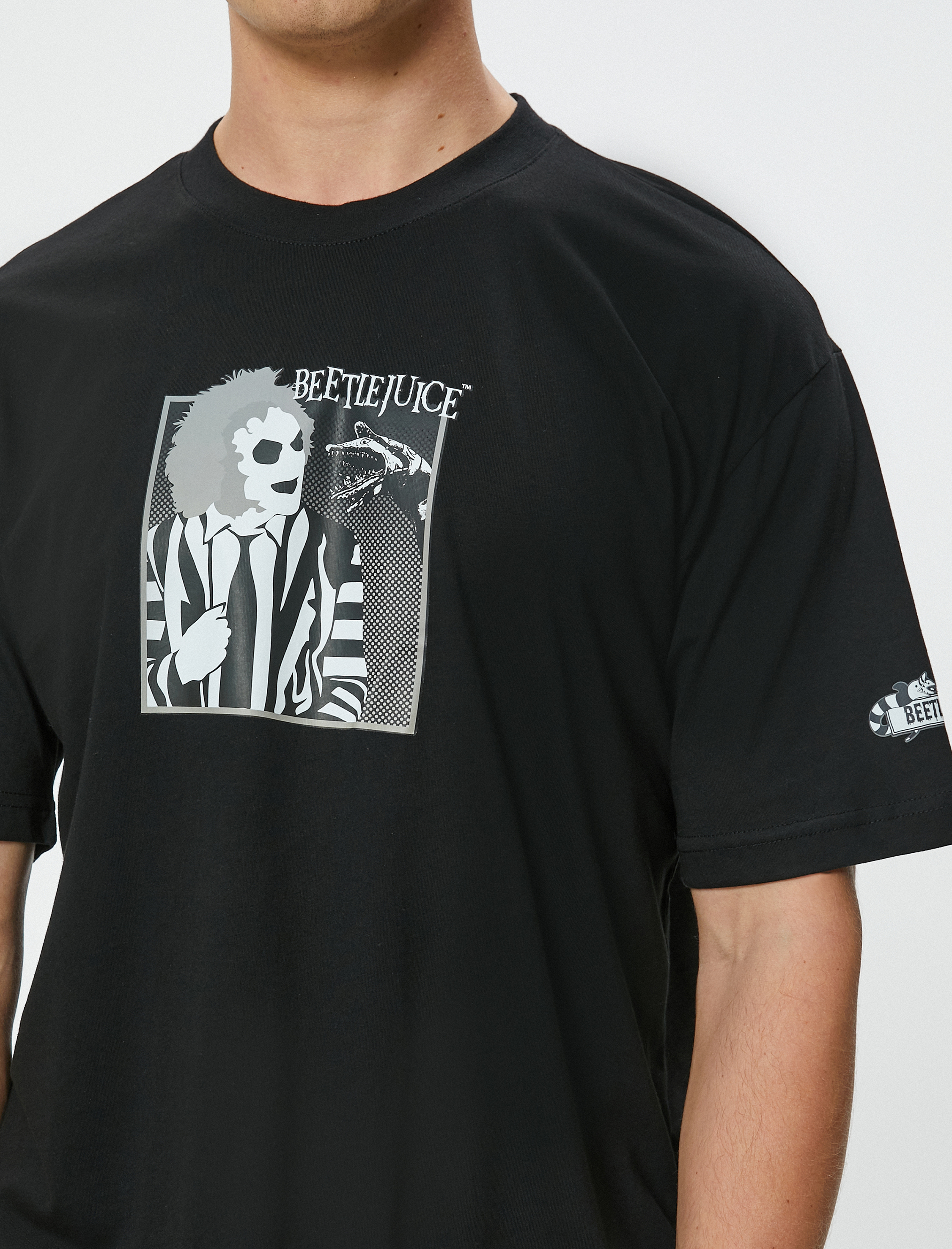   Beetlejuice Tişört Lisanslı Oversize Kısa Kol Bisiklet Yaka