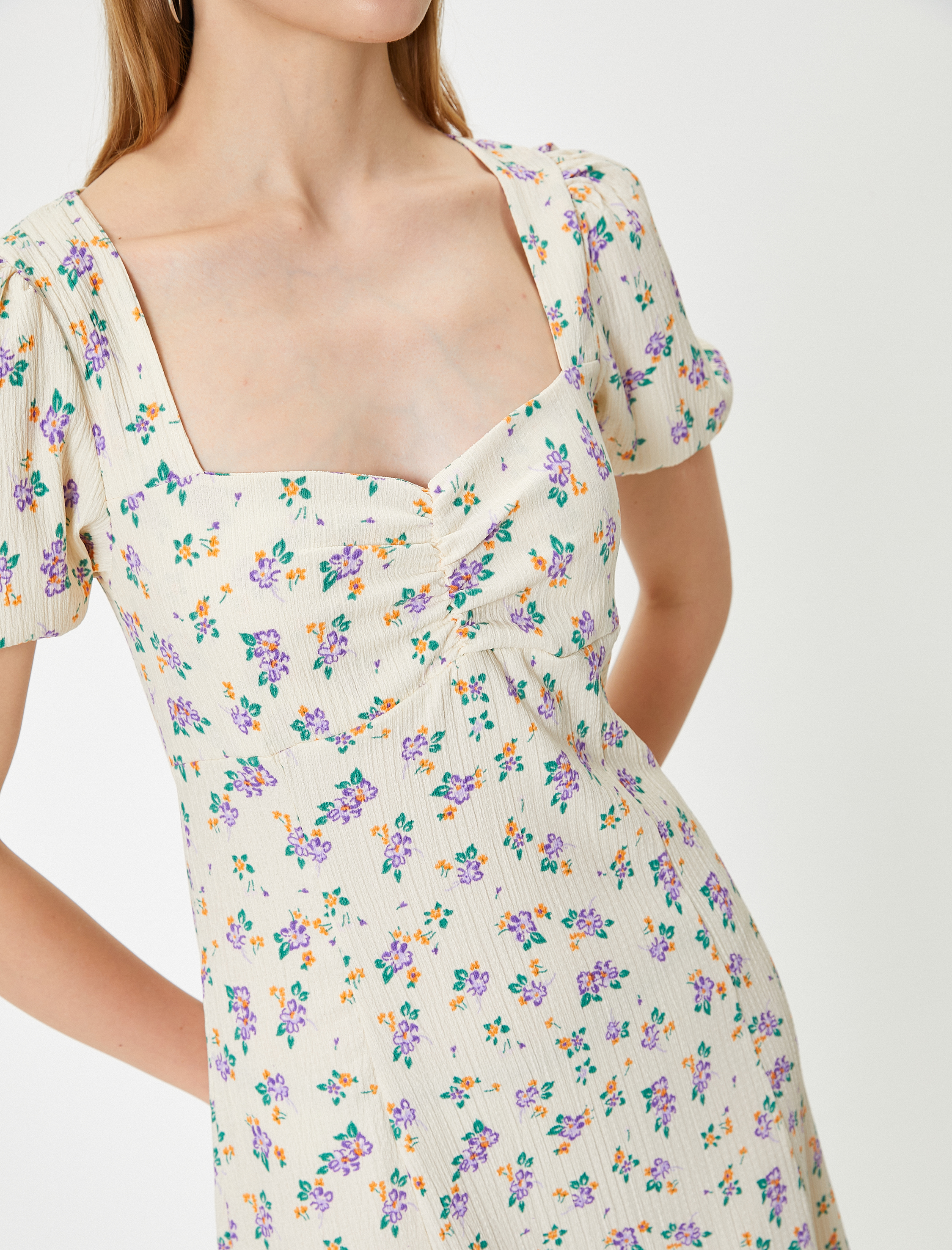   Balon Kol Elbise Midi Çiçekli A Kesim Kare Yaka Yırtmaçlı Bürümcük