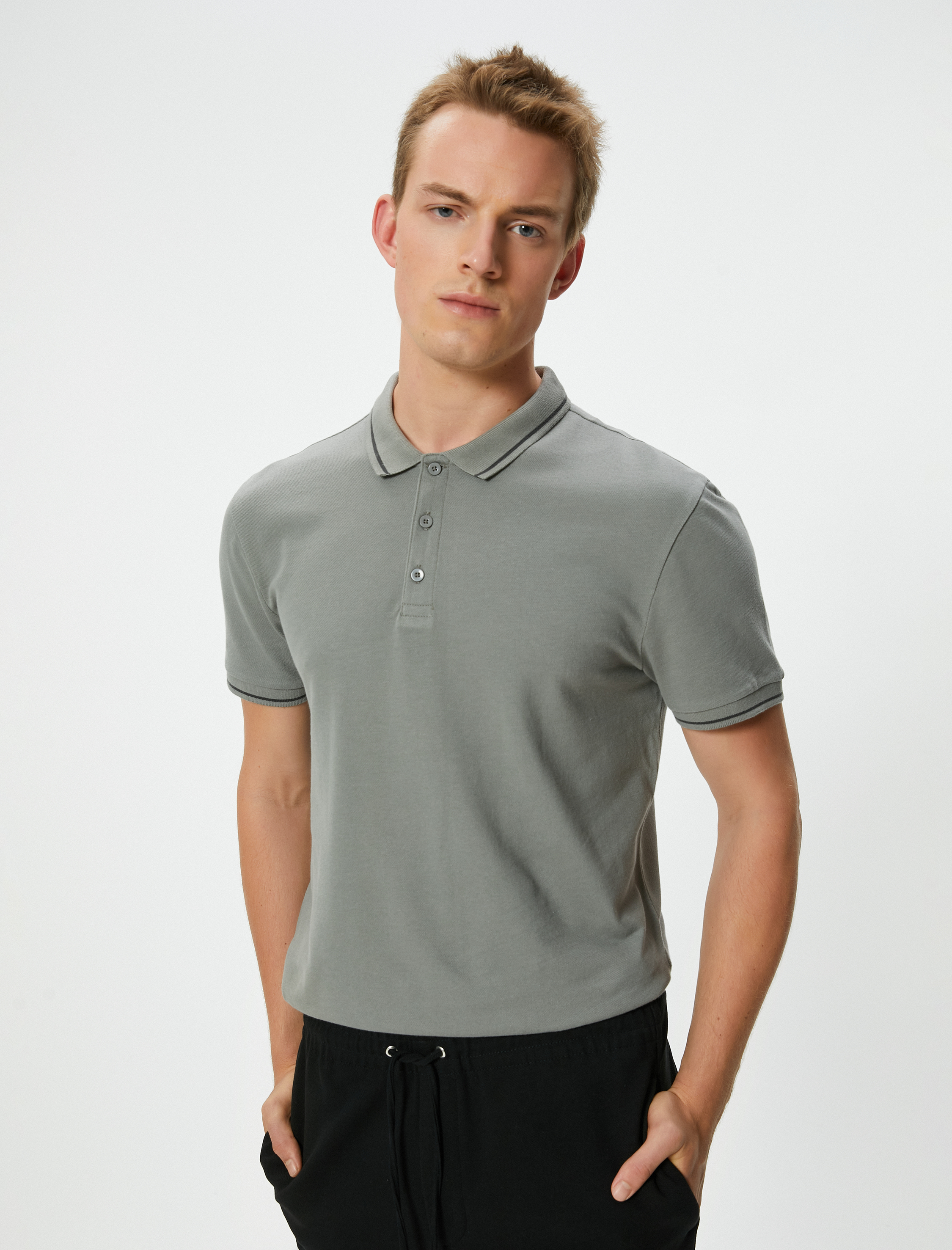   Slim Fit Polo Tişört Kısa Kollu Çizgi Detaylı Pamuklu