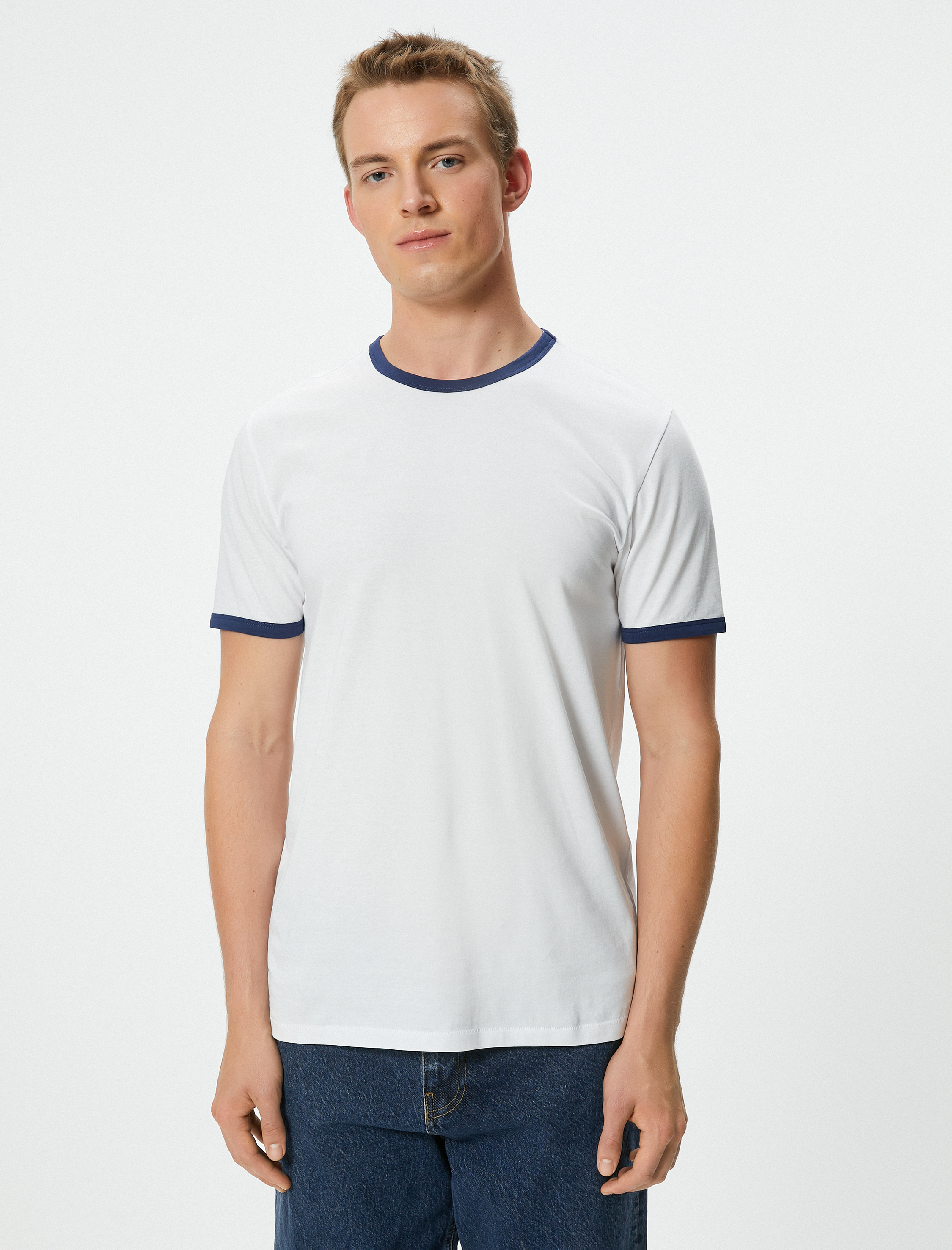   Slim Fit Tişört Biyeli Kısa Kollu Bisiklet Yaka Pamuklu