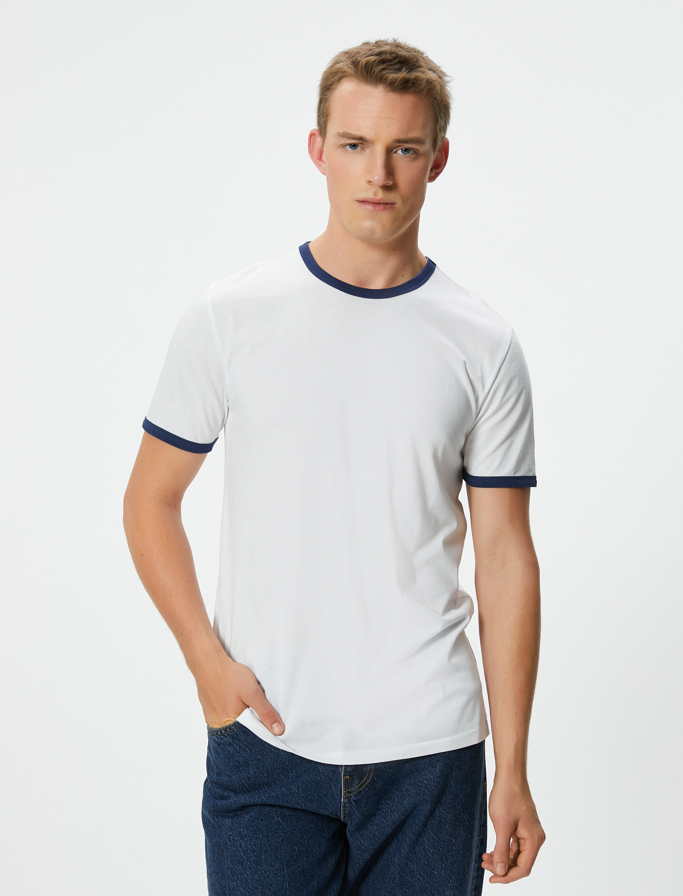   Slim Fit Tişört Biyeli Kısa Kollu Bisiklet Yaka Pamuklu