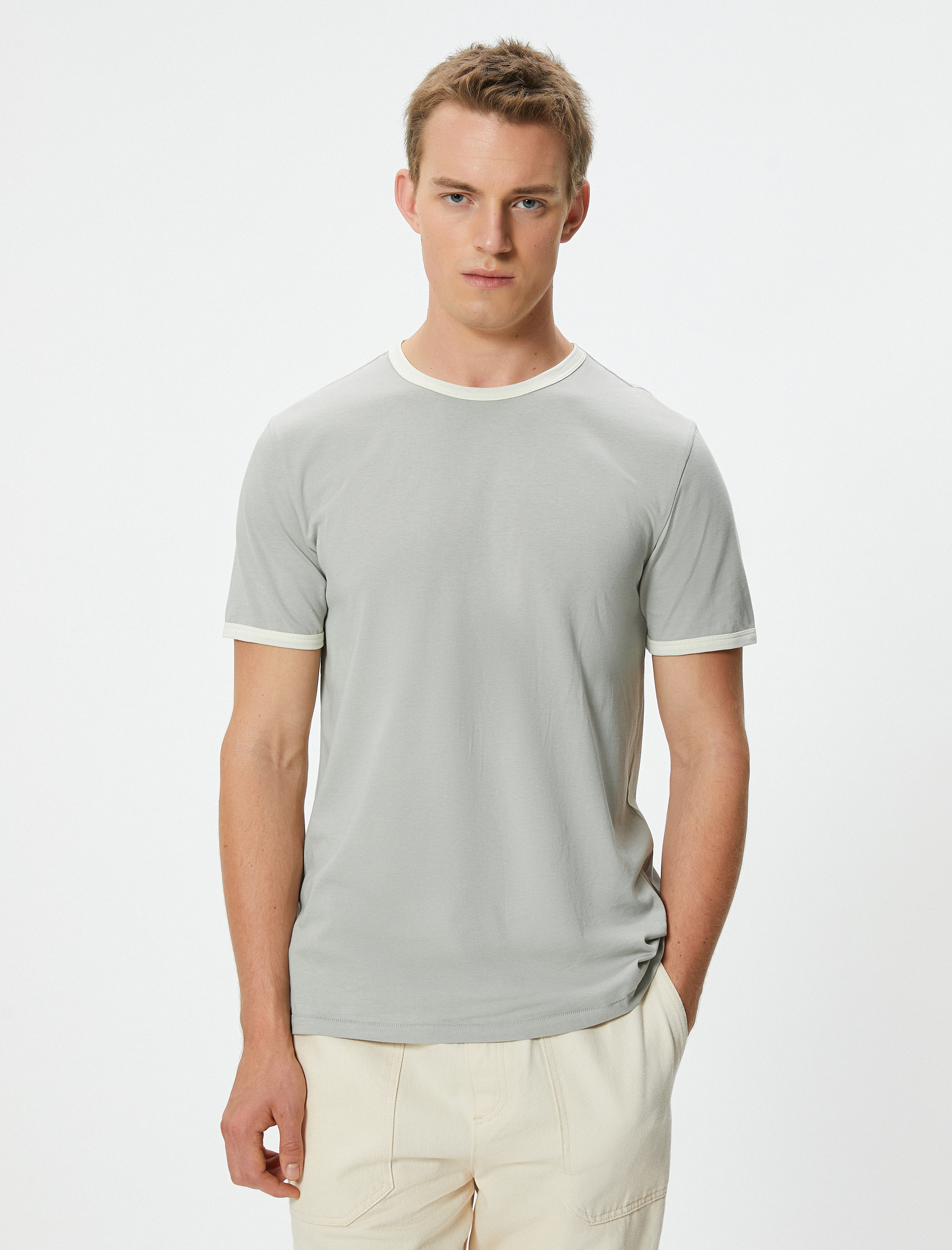   Slim Fit Tişört Biyeli Kısa Kollu Bisiklet Yaka Pamuklu