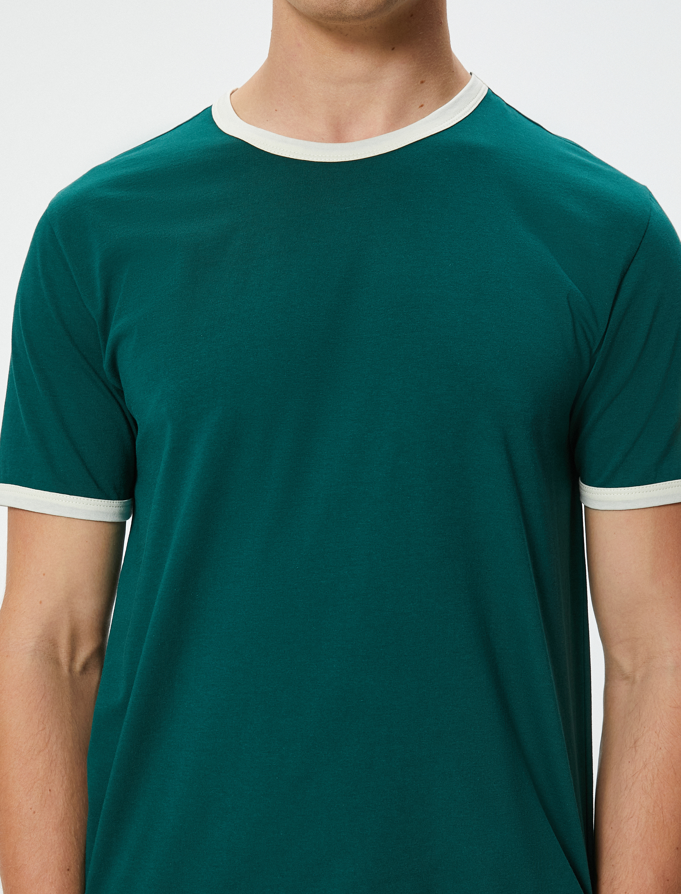 Slim Fit Tişört Biyeli Kısa Kollu Bisiklet Yaka Pamuklu