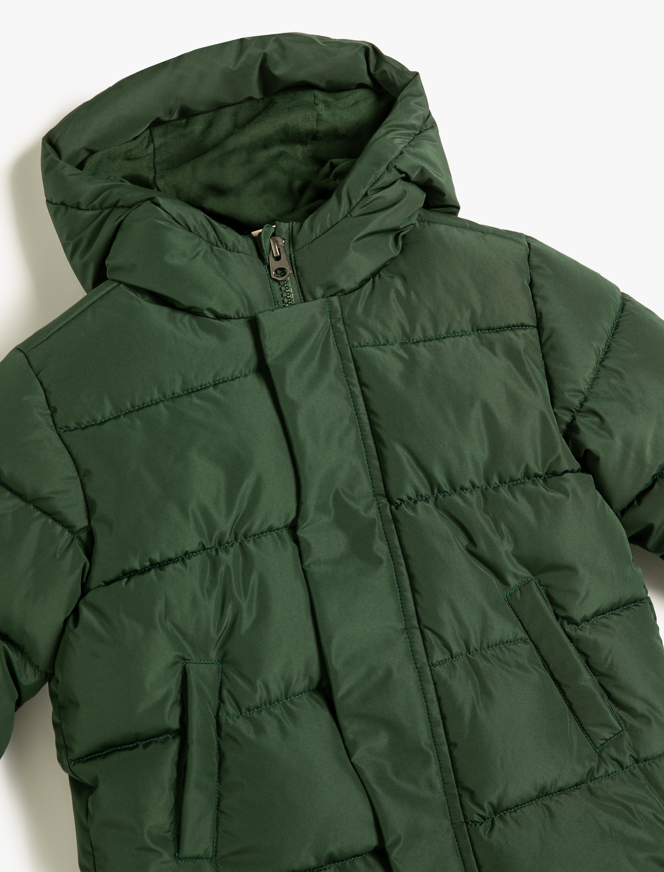 Erkek Bebek Şişme Mont Kapşonlu Cep Detaylı