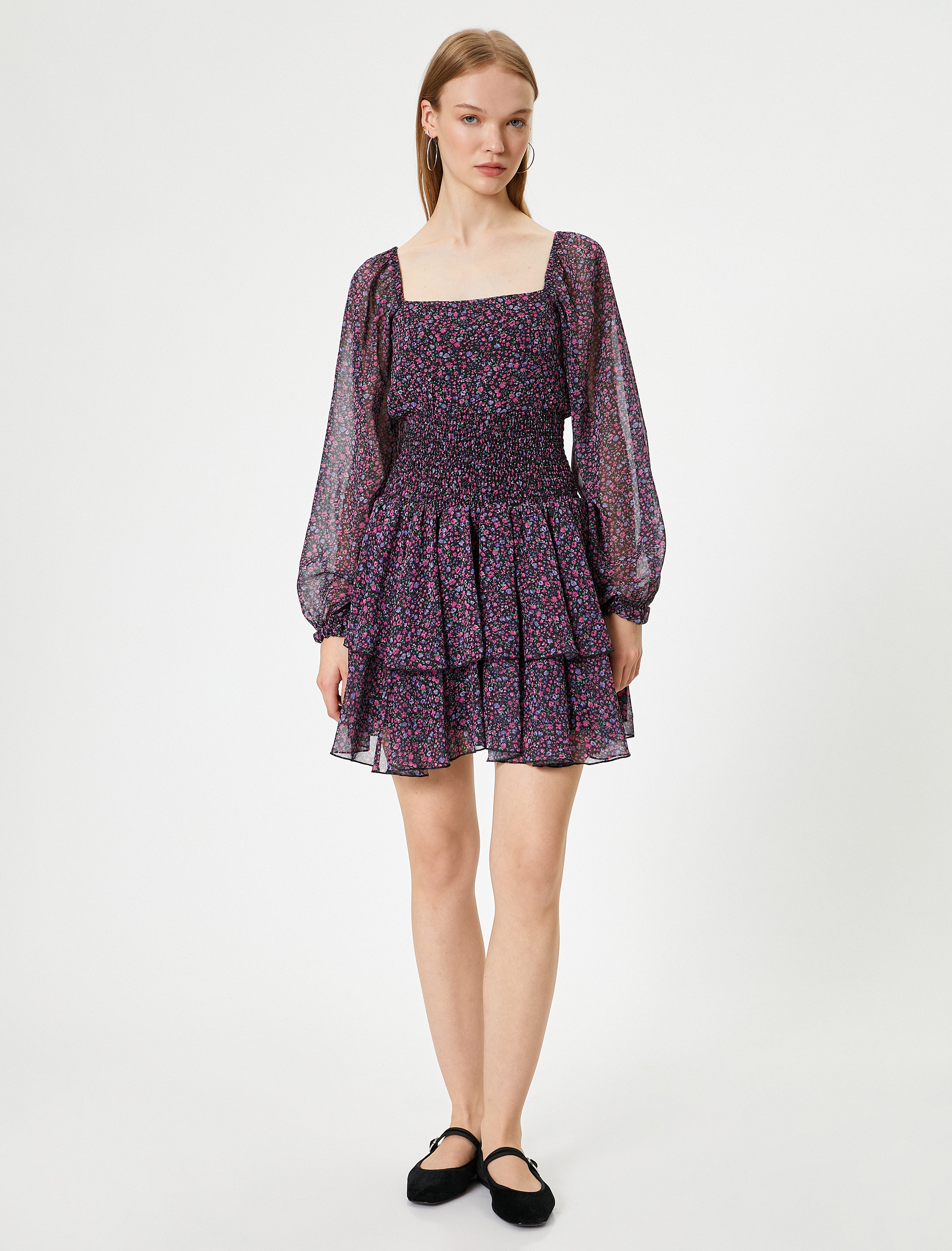 Mini Şifon Elbise Uzun Balon Kol Kare Yaka Volanlı Gipeli