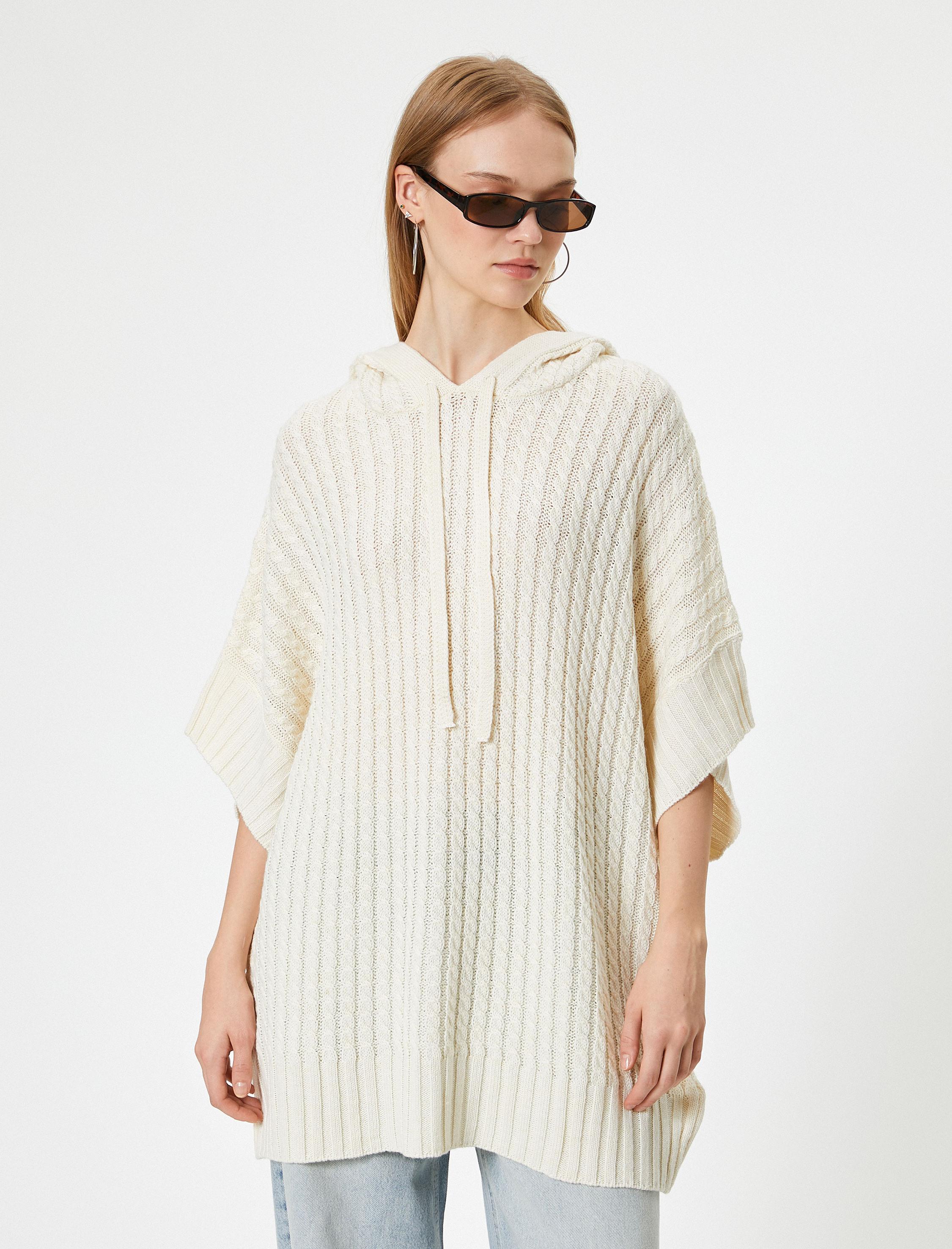   Oversize Triko Panço Kapüşonlu Örgü Dokulu Kısa Kollu