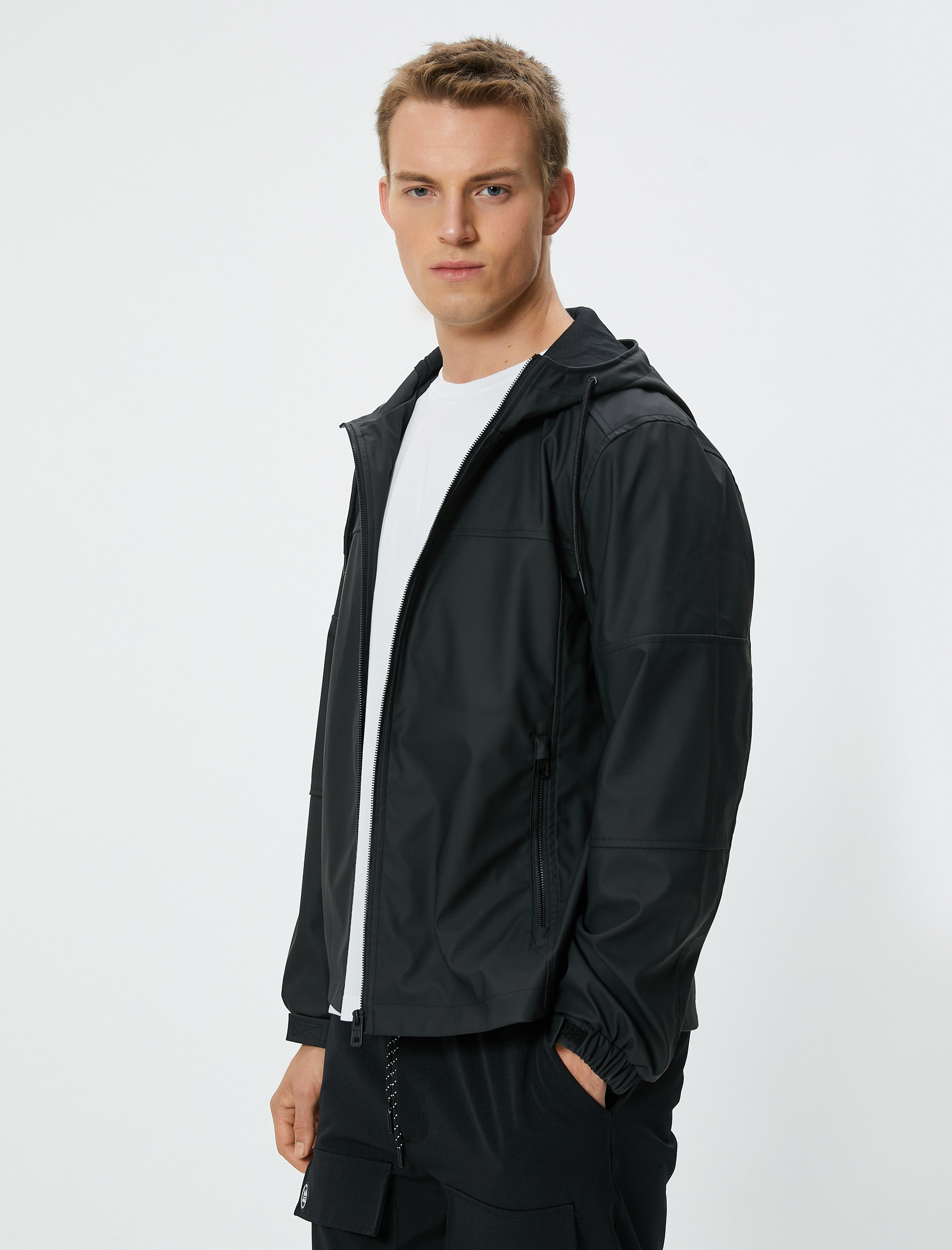   Mevsimlik Ceket Slim Fit Kapşonlu Fermuarlı