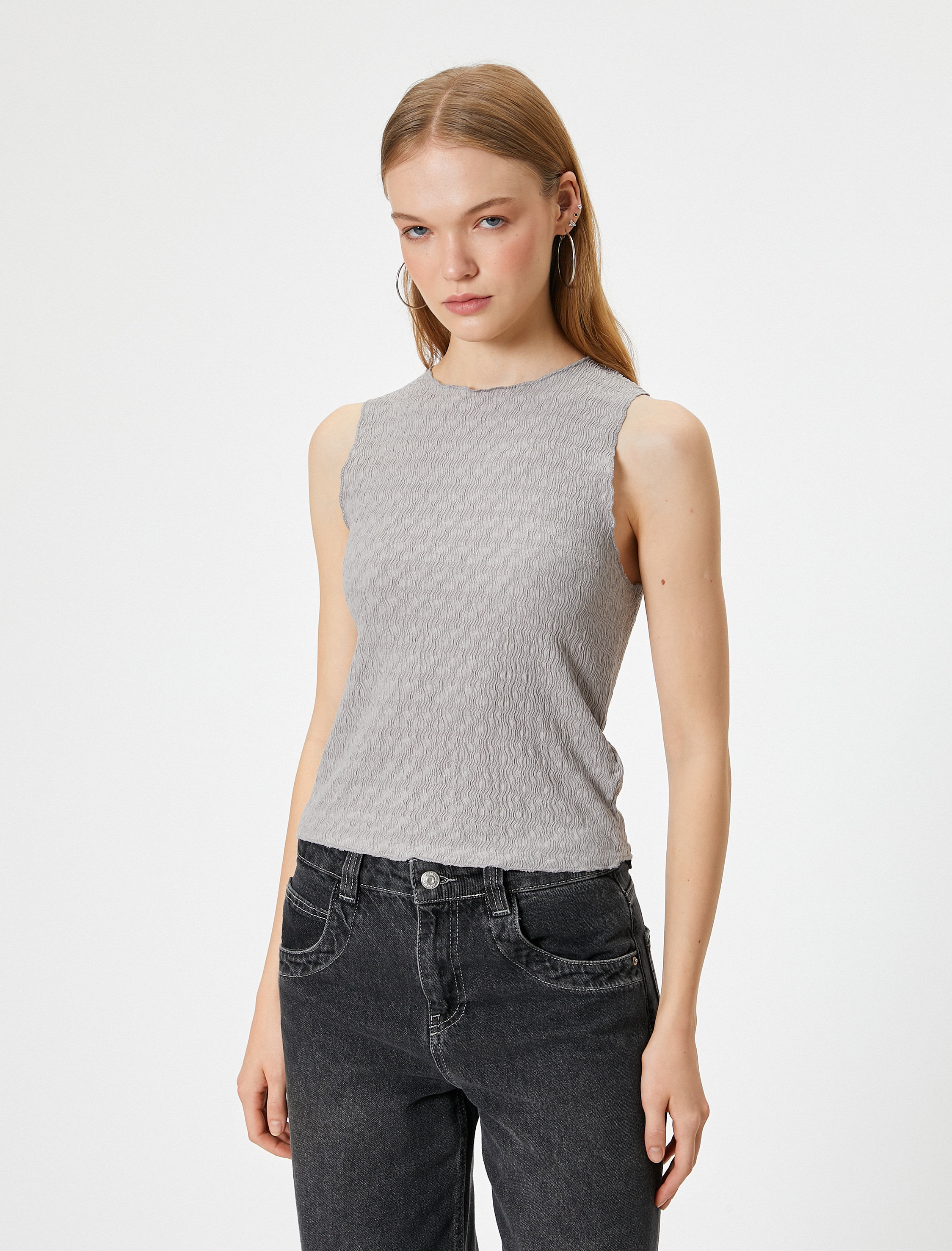   Dokulu Kısa Tişört Kısa Kollu Bisiklet Yaka Bürümcük Kumaş Bürümcük