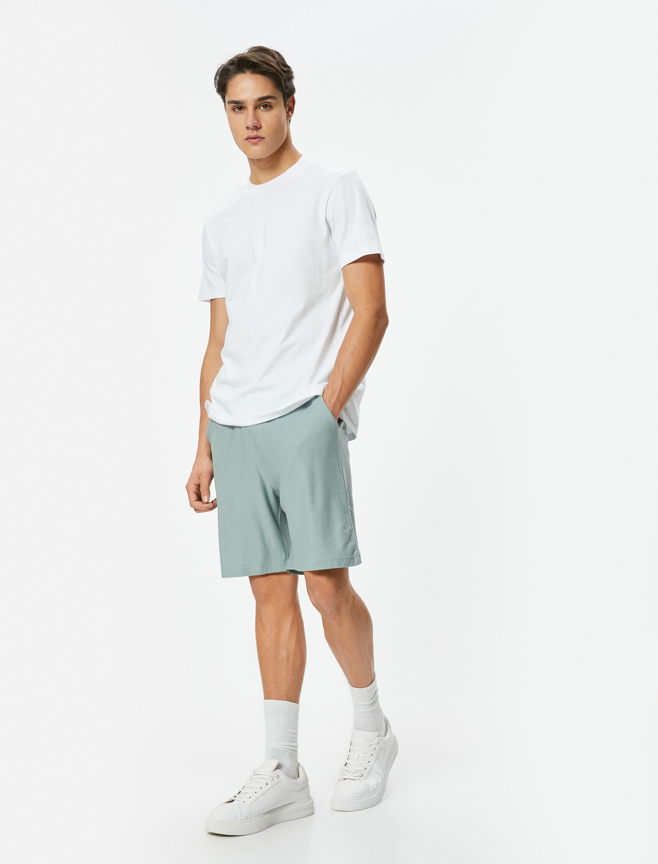   Bermuda Şort Cep Detaylı Pamuklu