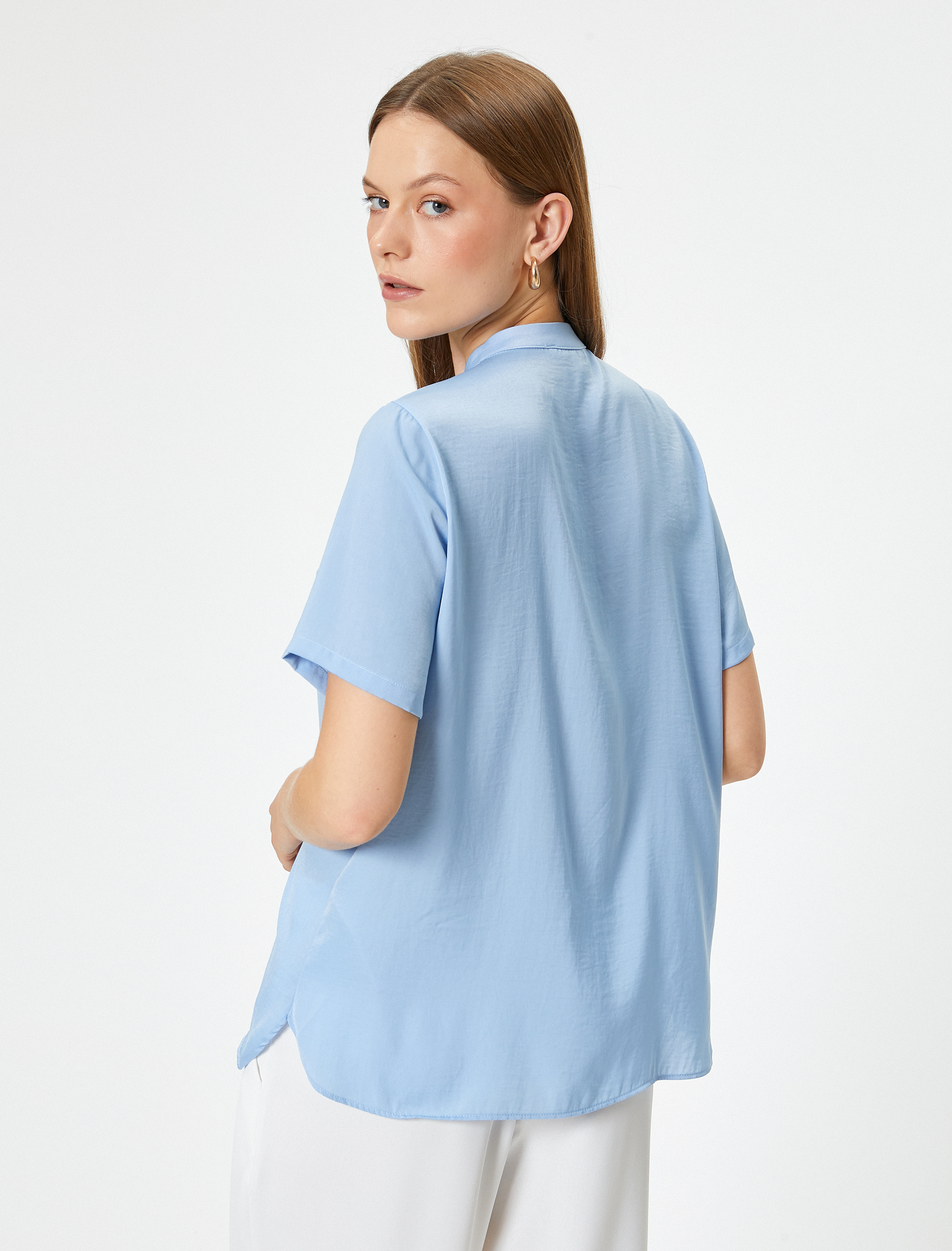   Hakim Yaka Gömlek Rahat Kalıp Kısa Kollu