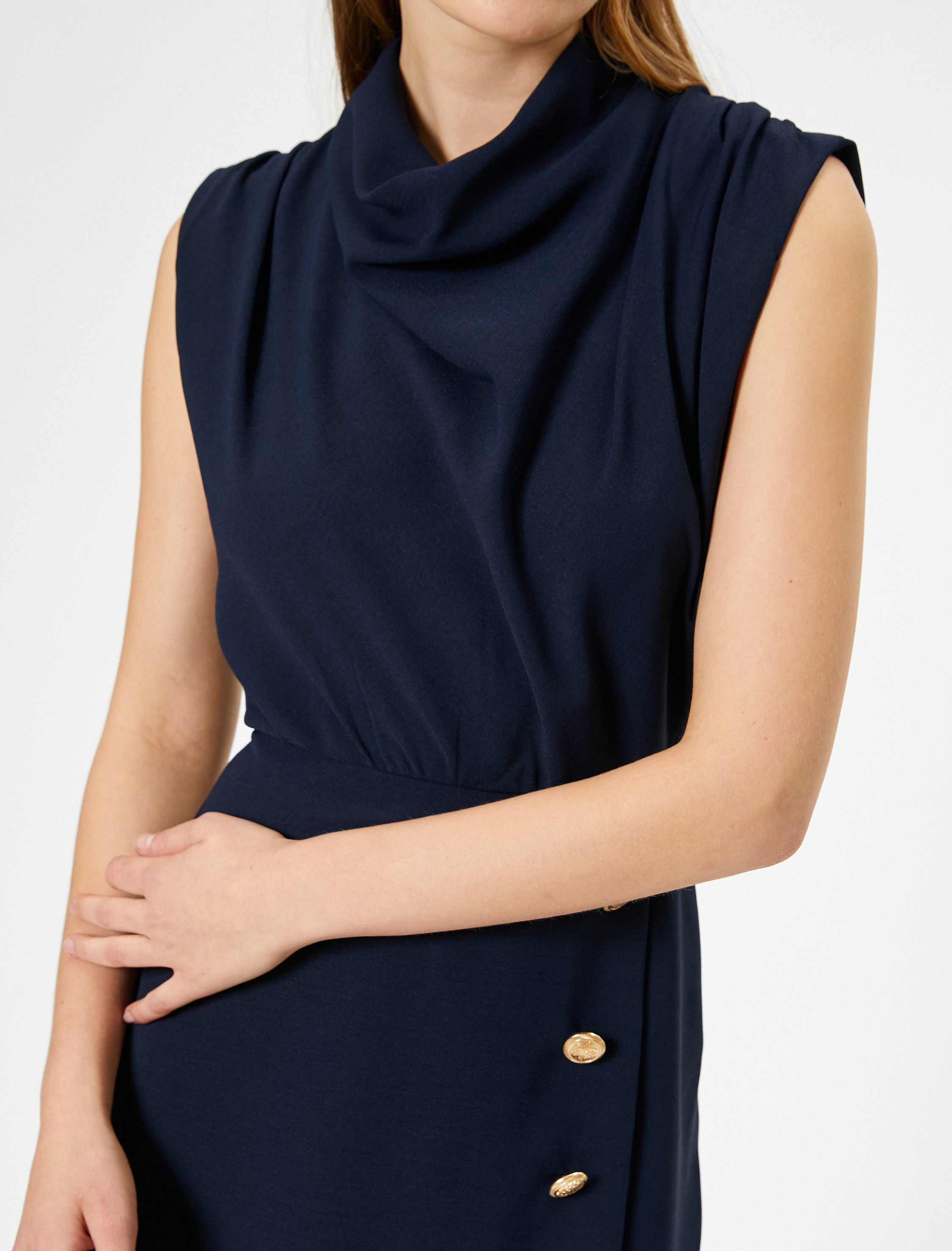   Şal Yaka Mini Elbise Kolsuz Drapeli Gold Düğme Detaylı