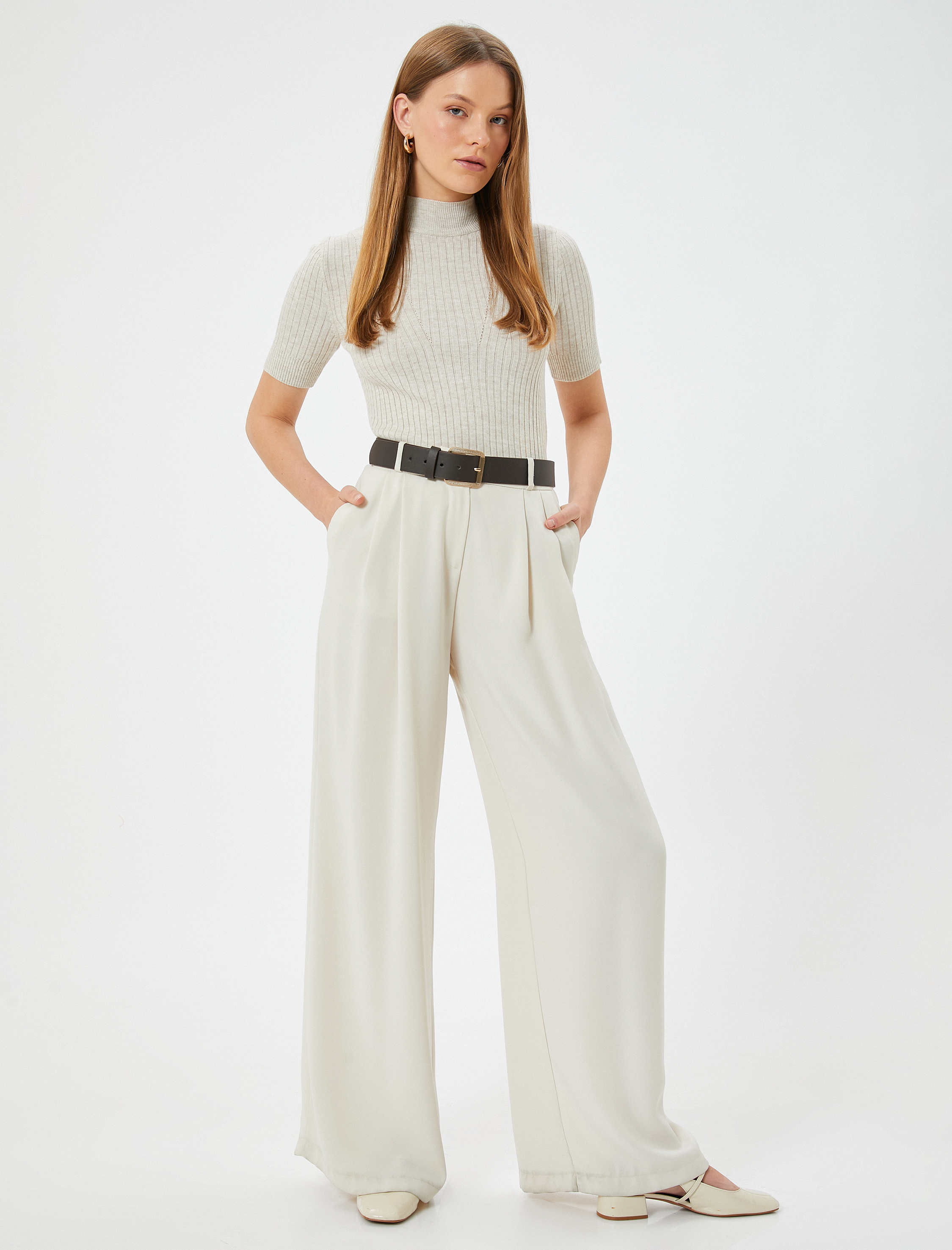   Kısa Kollu Dik Yaka Triko Kazak