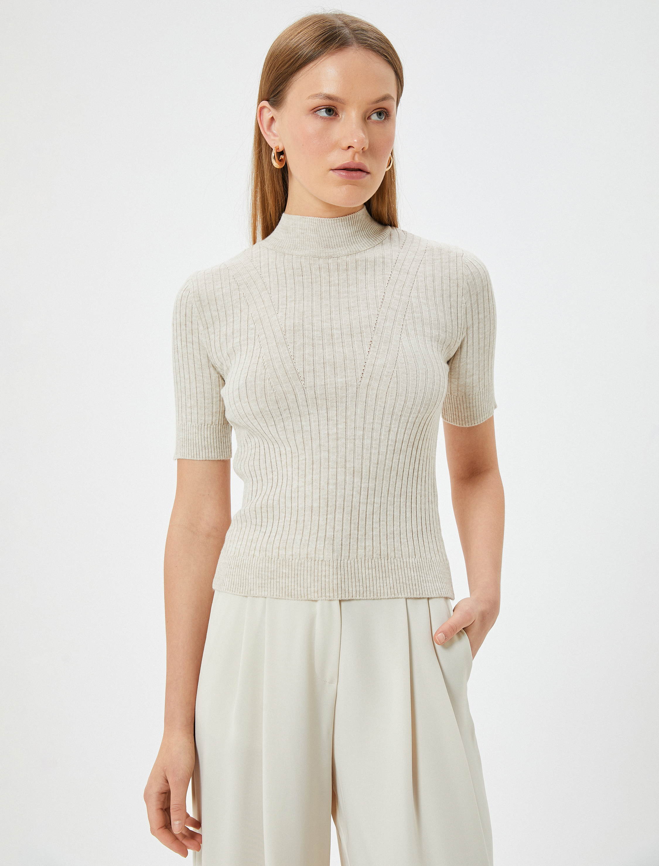   Kısa Kollu Dik Yaka Triko Kazak