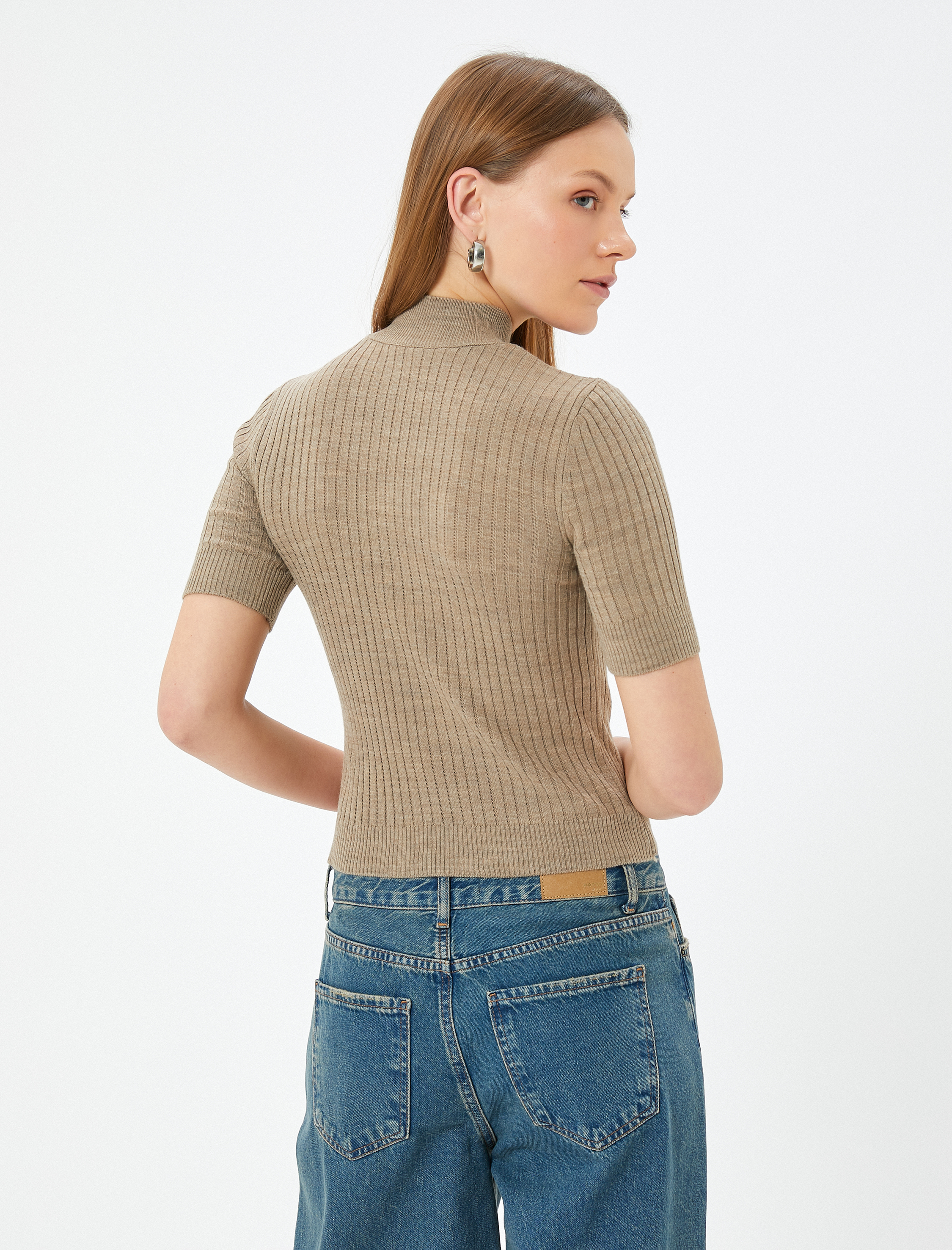   Kısa Kollu Dik Yaka Triko Kazak