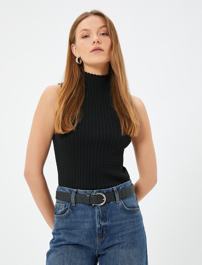  Saç Örgü Desenli Kolsuz Dik Yaka Triko Üst