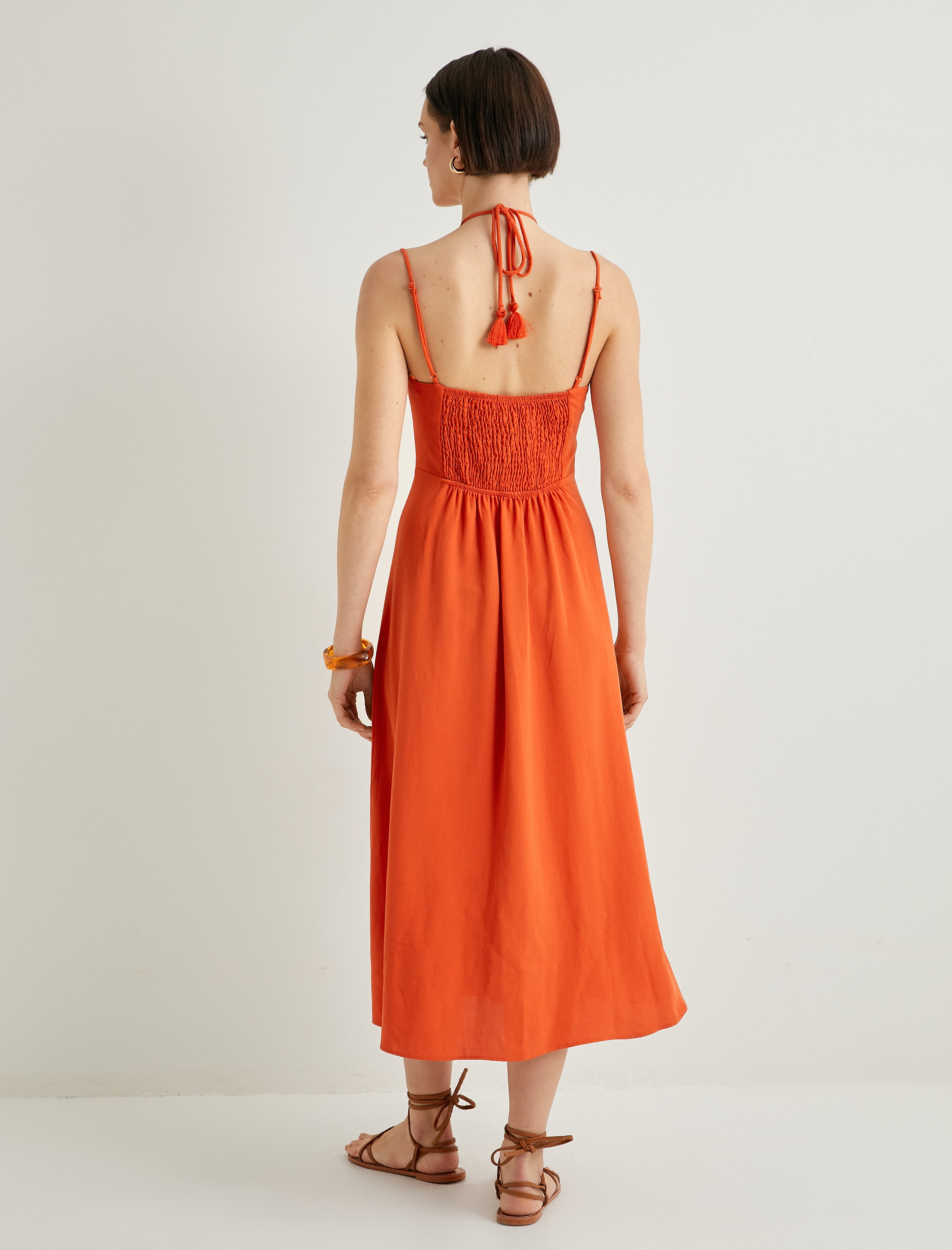   Askılı Midi Boy Viskon Elbise Halter Yaka Drapeli