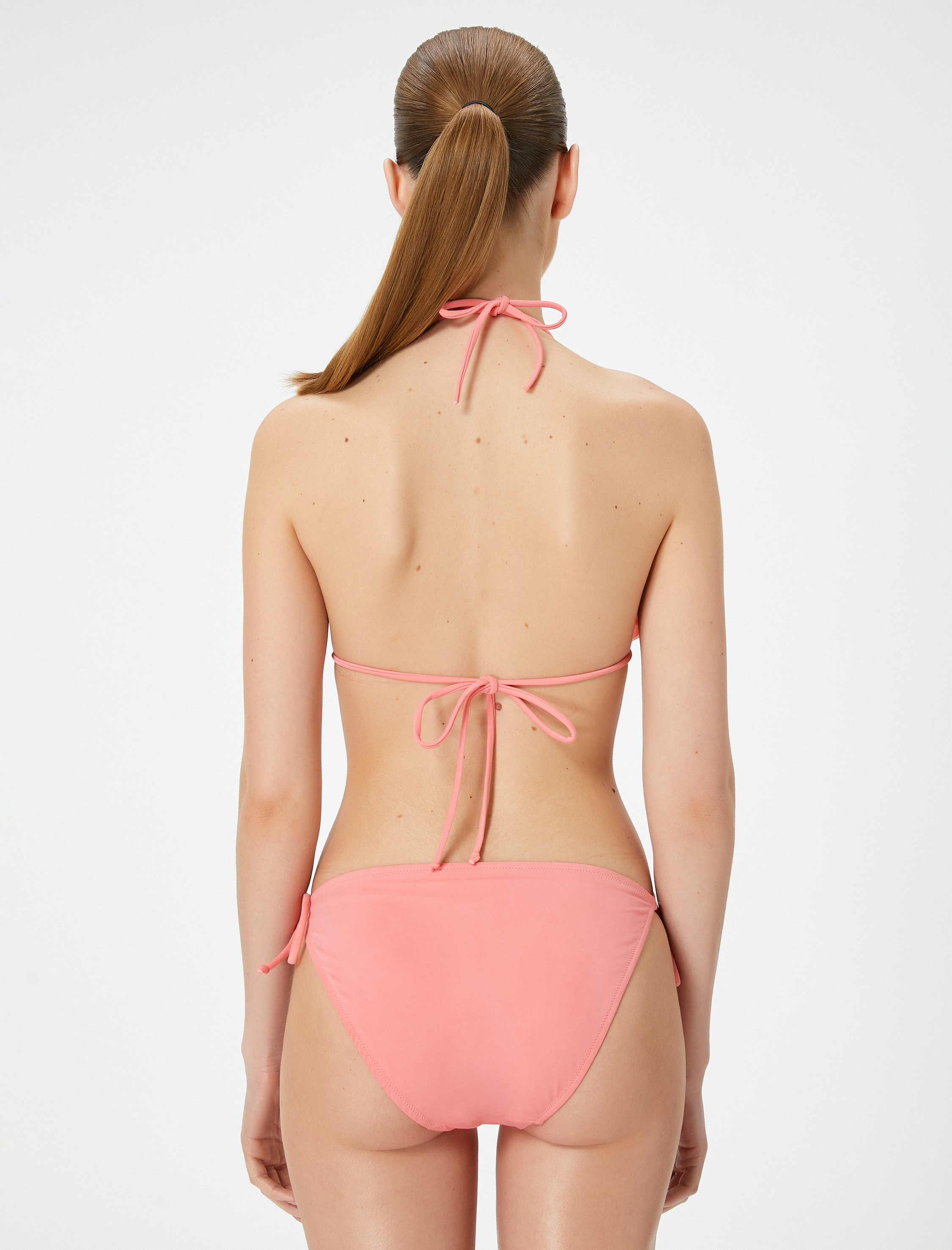   Koton X Sibil Çetinkaya - Gül Aplike Detaylı Bikini Üstü Üçgen İnce Askılı