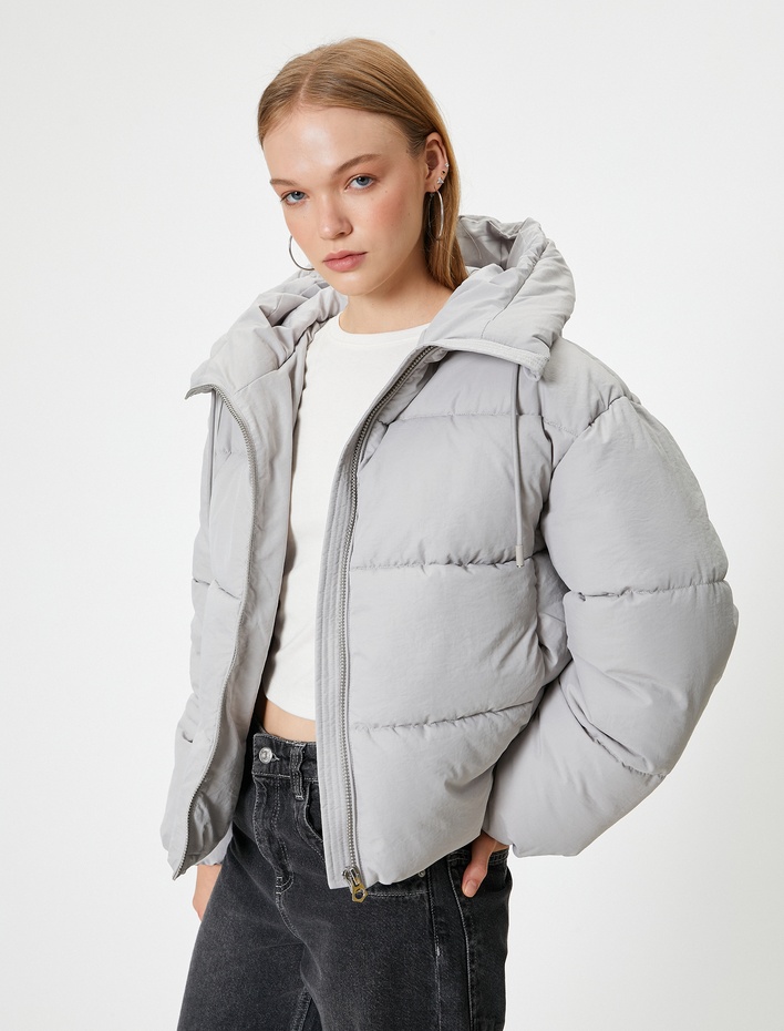  Kısa Şişme Mont Kapüşonlu Fermuarlı Cepli Rahat Kalıp